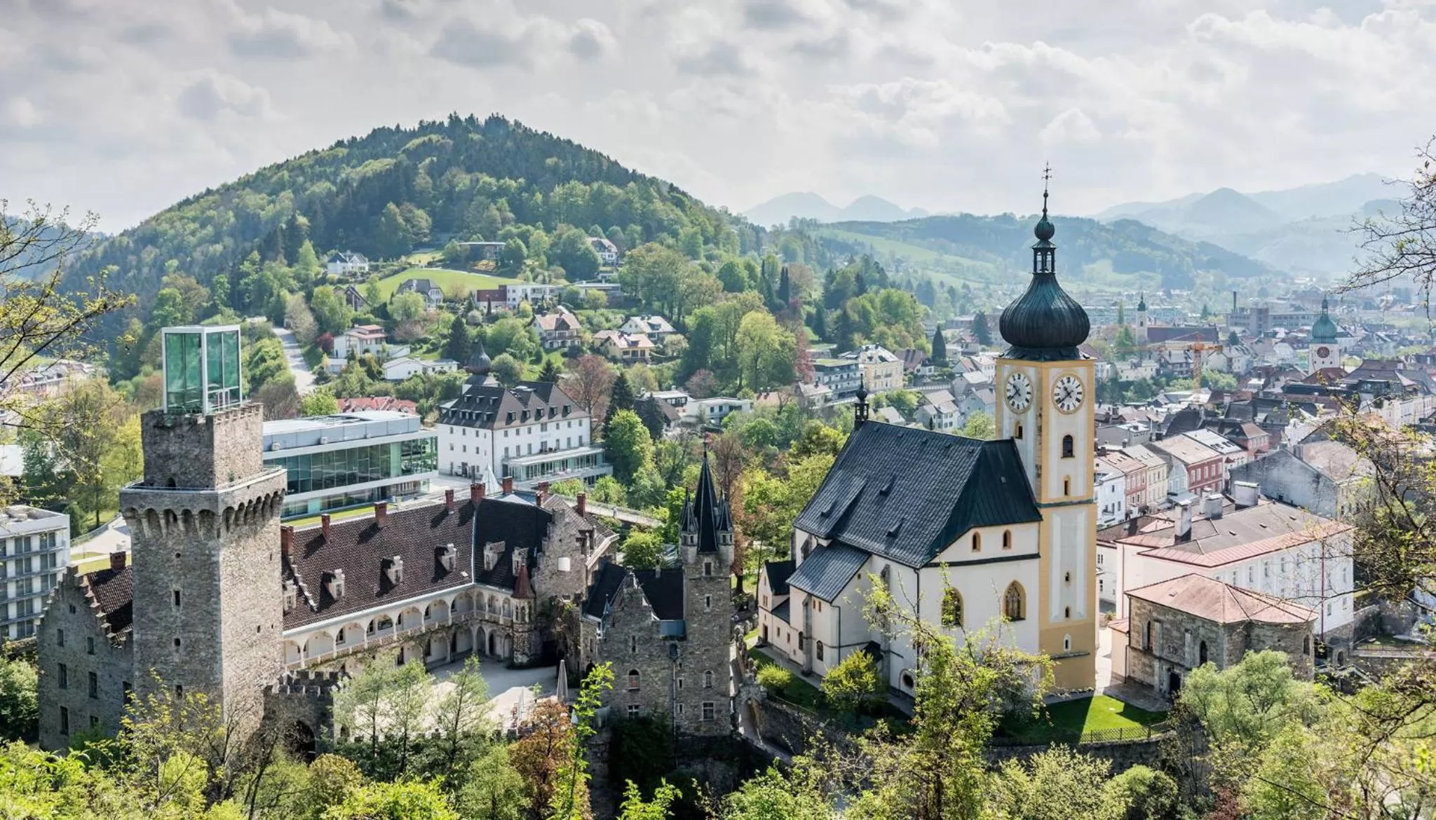 Nearby landmark in Das Schloss an der Eisenstrasse