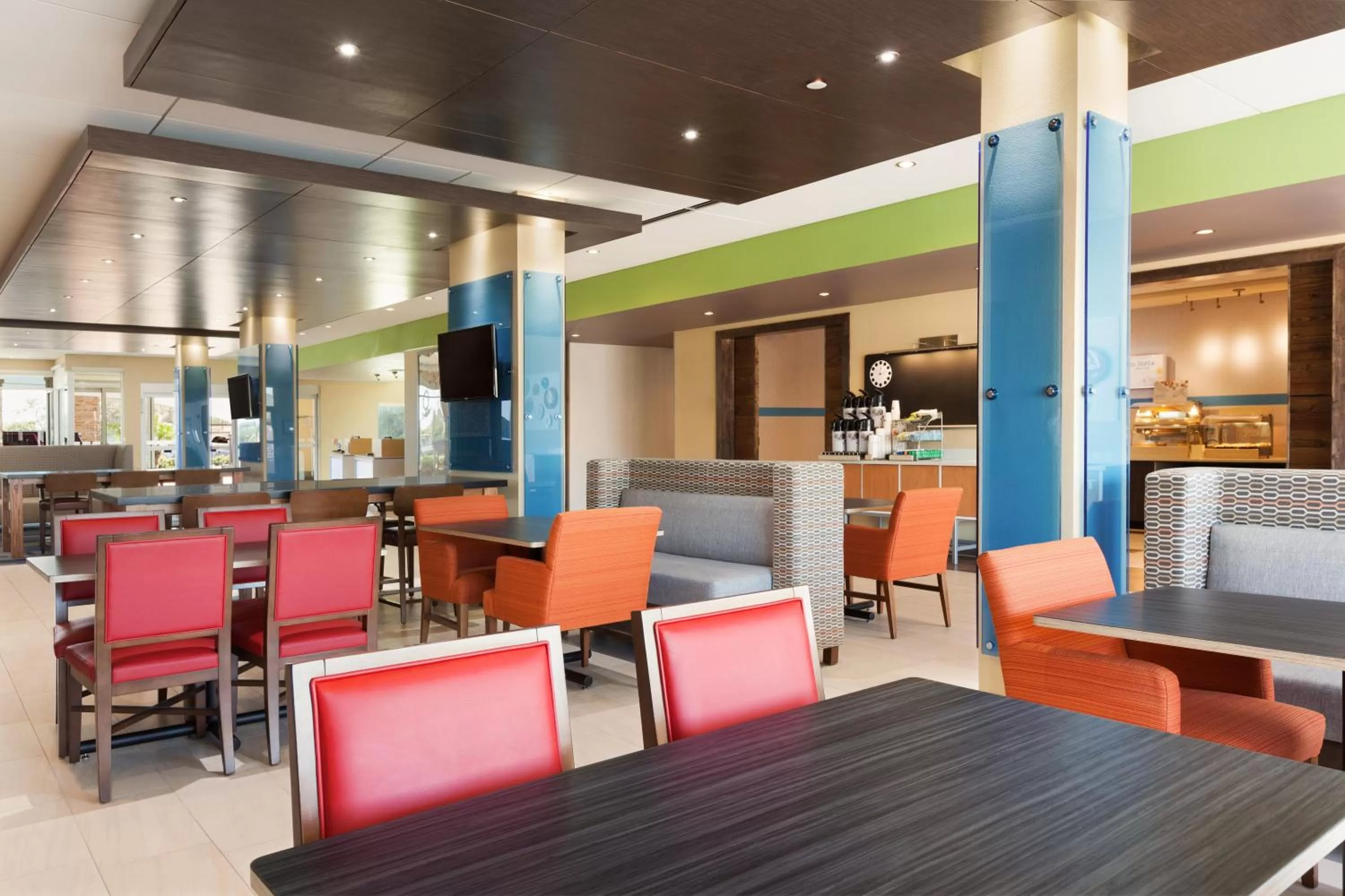 Breakfast in Holiday Inn Express & Suites Edinburg- Mcallen Area, an IHG Hotel