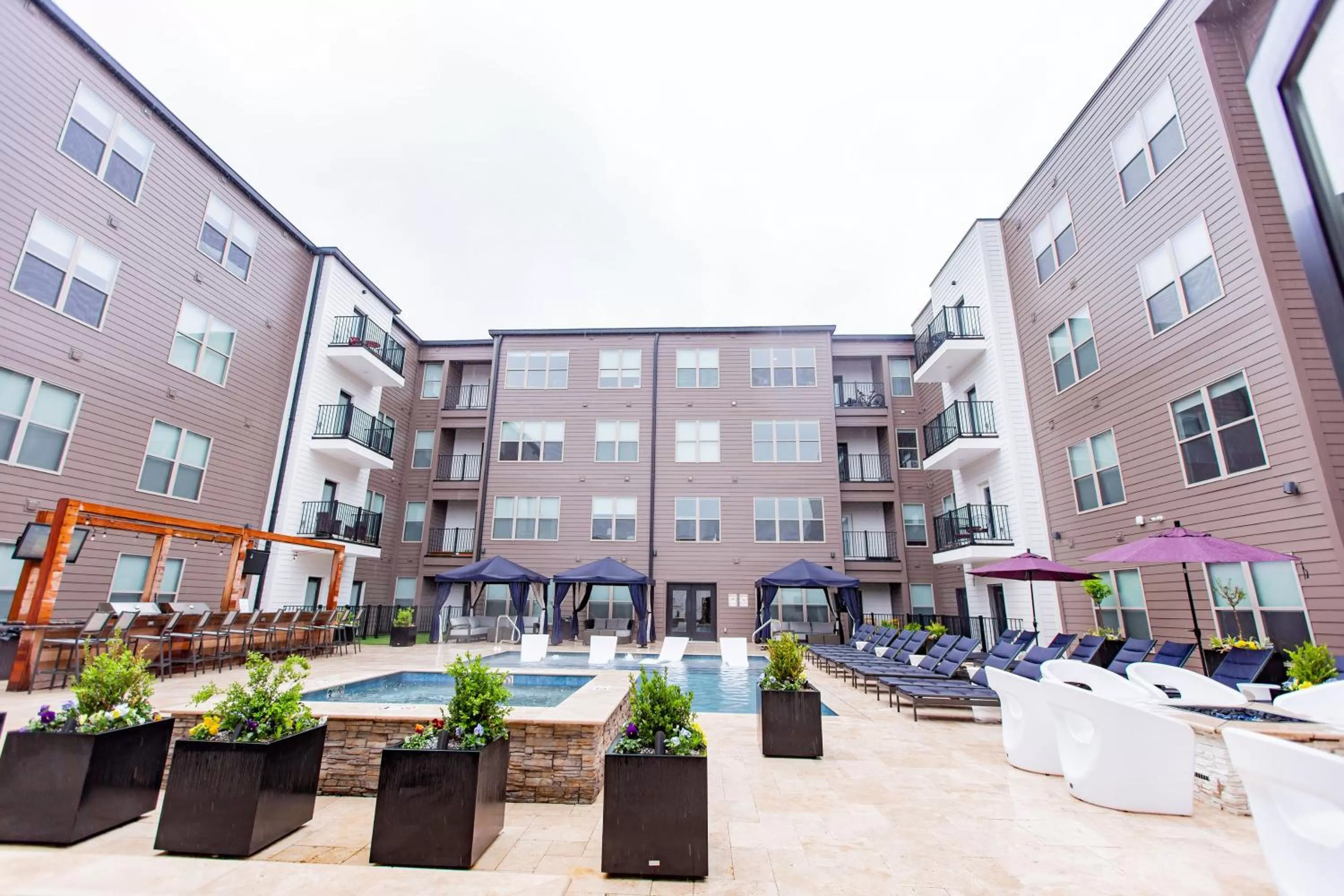 Property Building in Kasa Forest Park St Louis