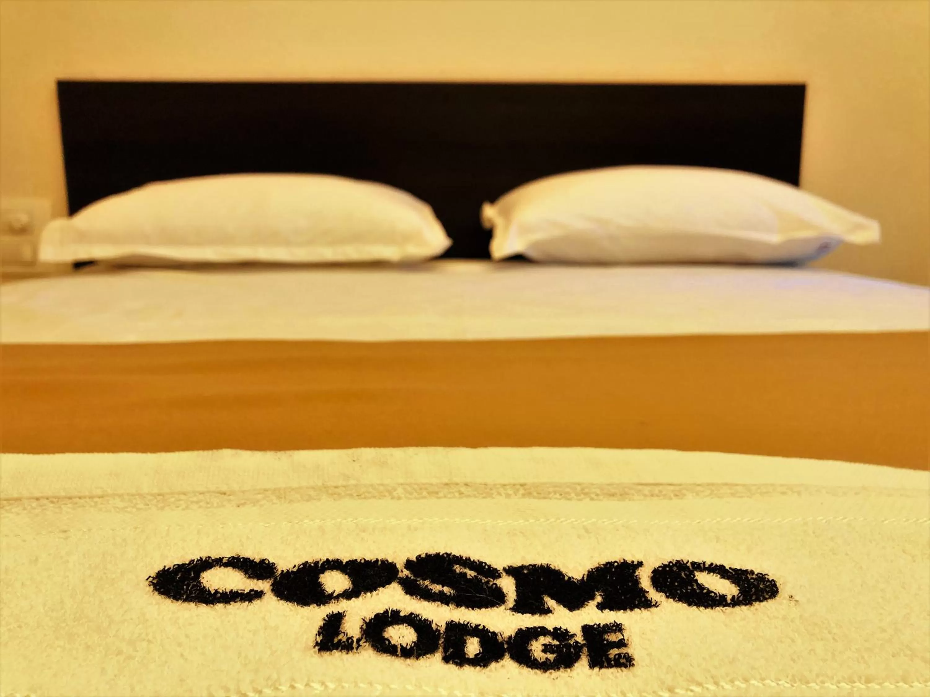 Bed in COSMO LODGE