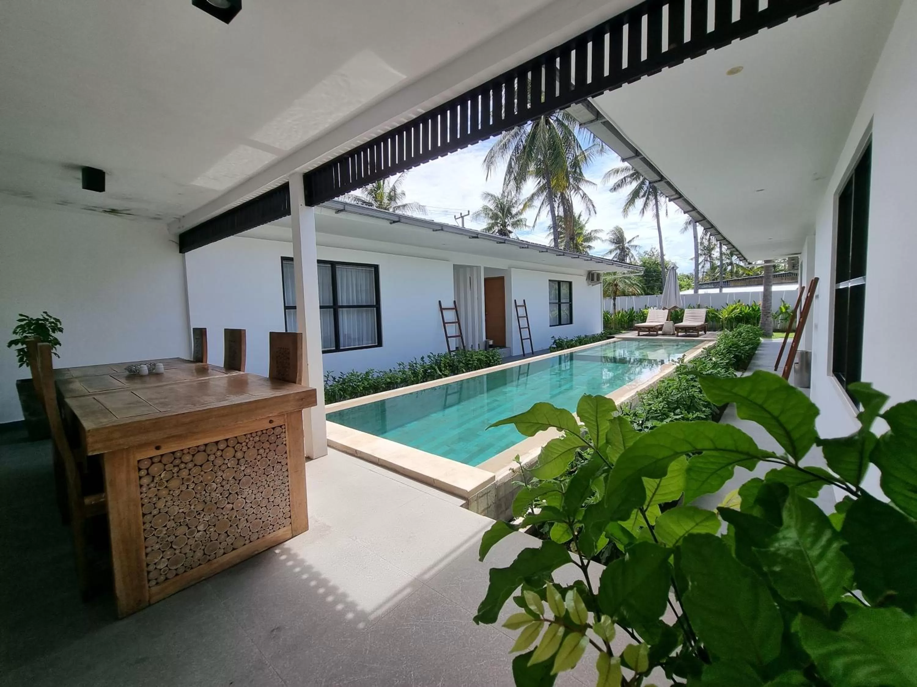 Property building in Gili Khayangan Villas
