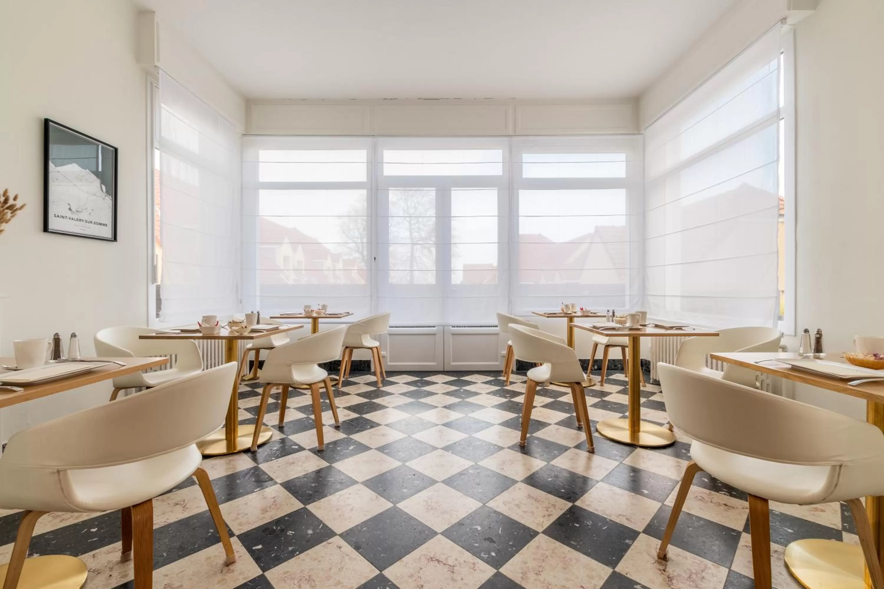 Breakfast, Restaurant/Places to Eat in Hôtel Échappée en Baie - Parking privé gratuit