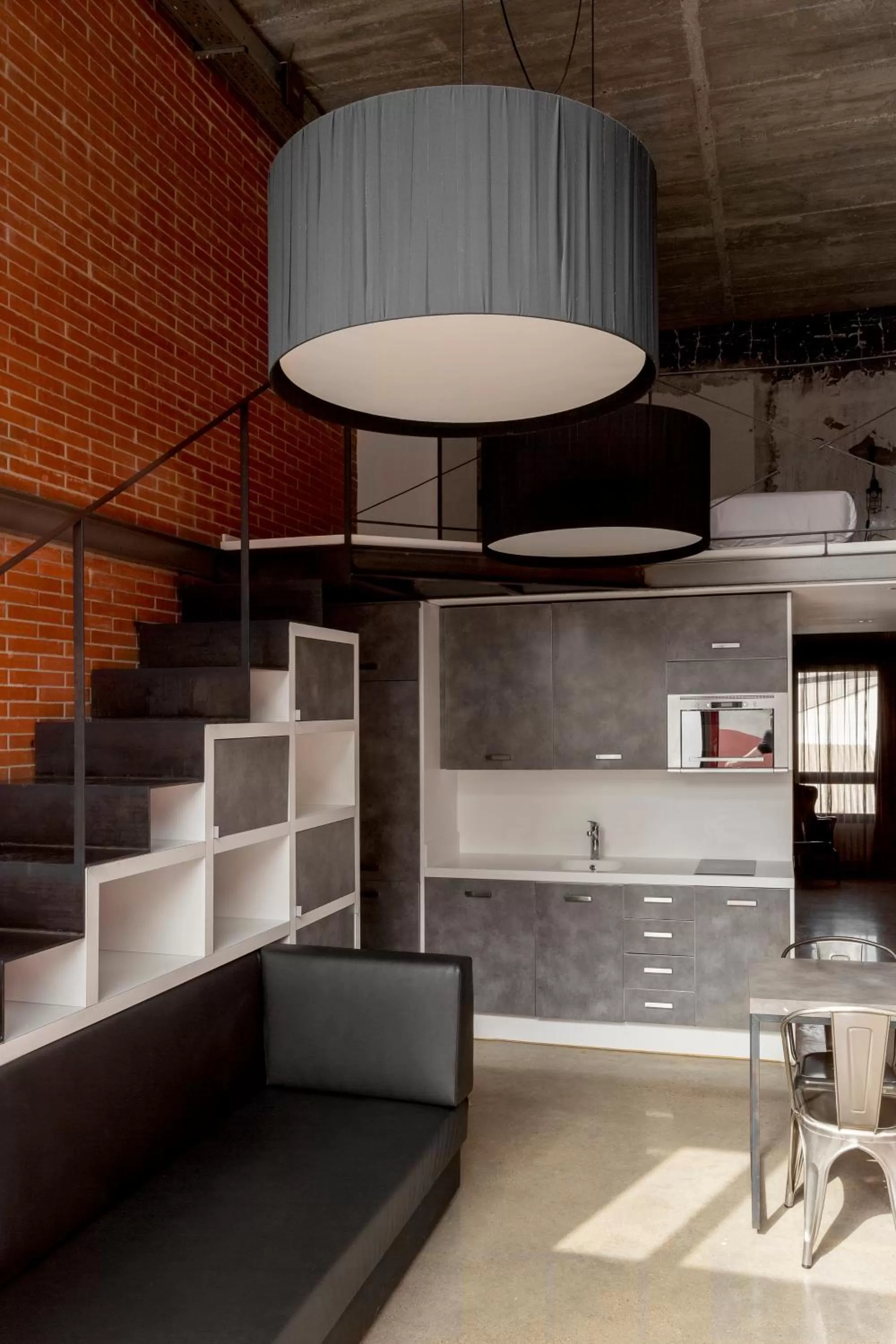 Dining area in Barcelona Apartment Republica