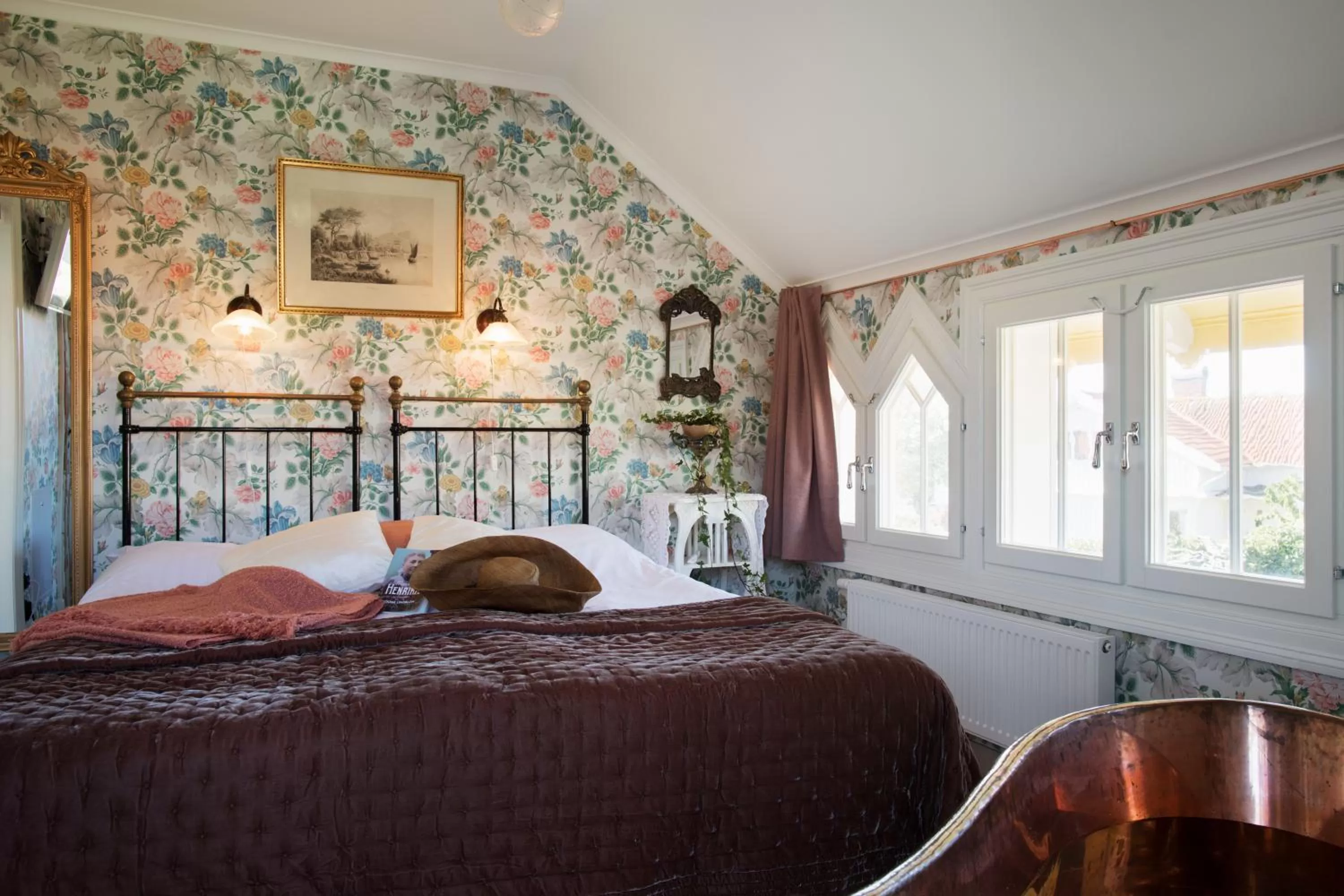 Photo of the whole room, Bed in Strandflickornas Annex Gula Villan