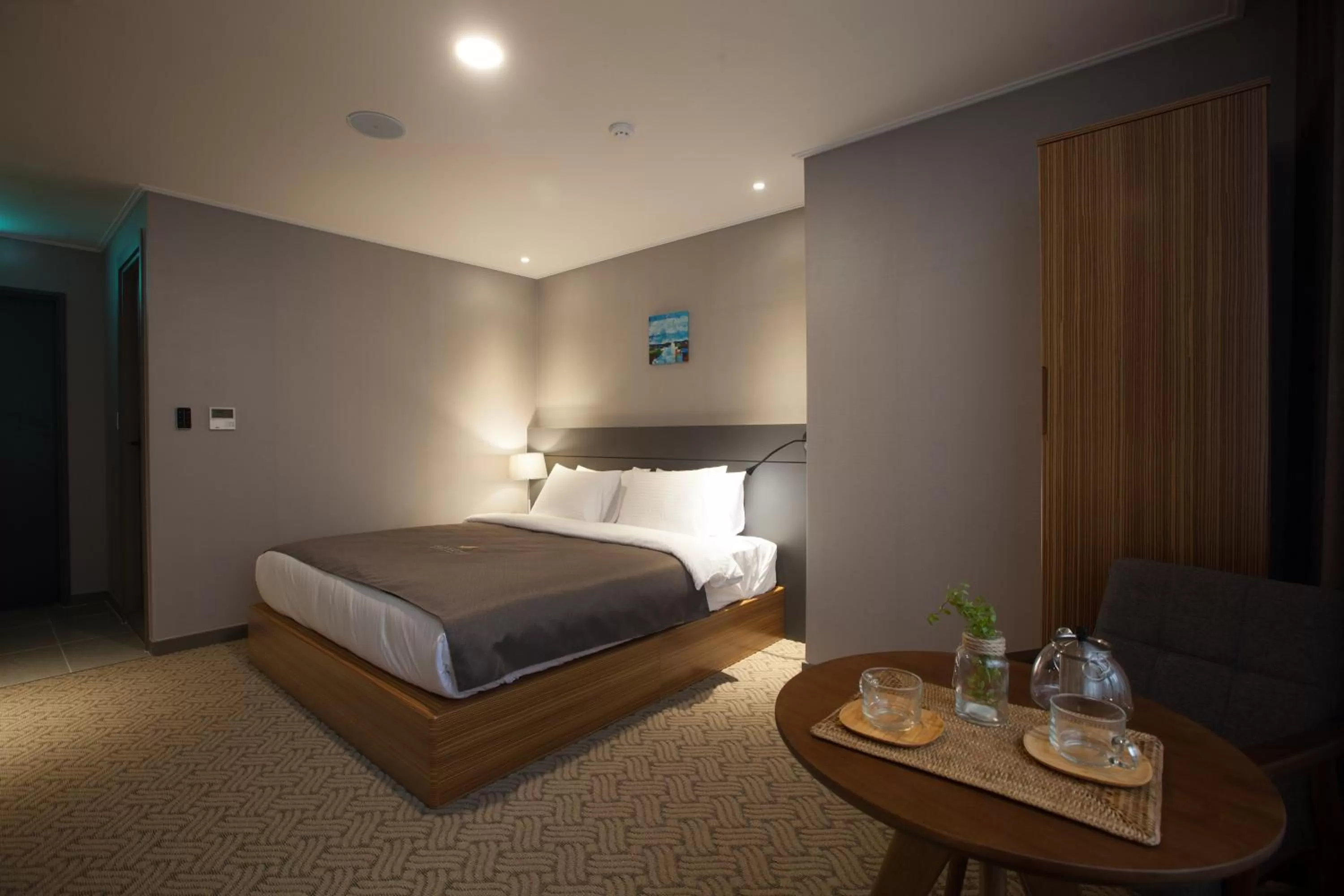 Photo of the whole room, Bed in GnB Hotel