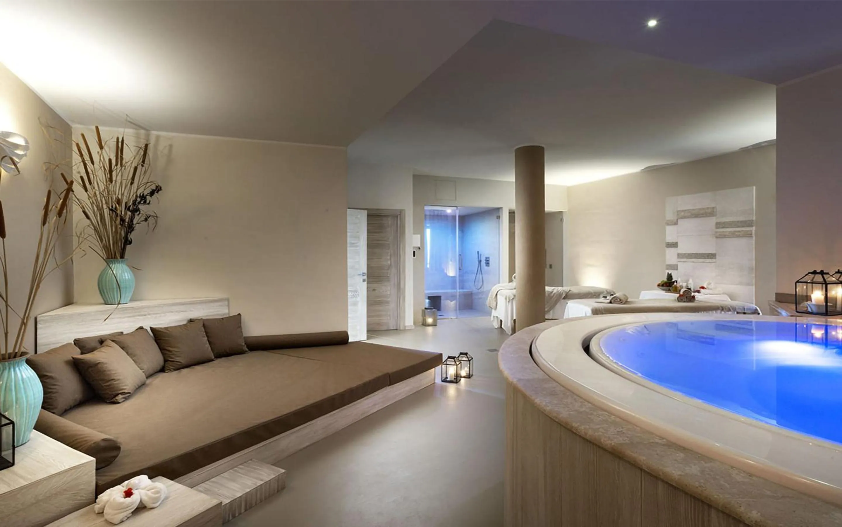 Hot Tub in Baglioni Resort Sardinia - The Leading Hotels of the World