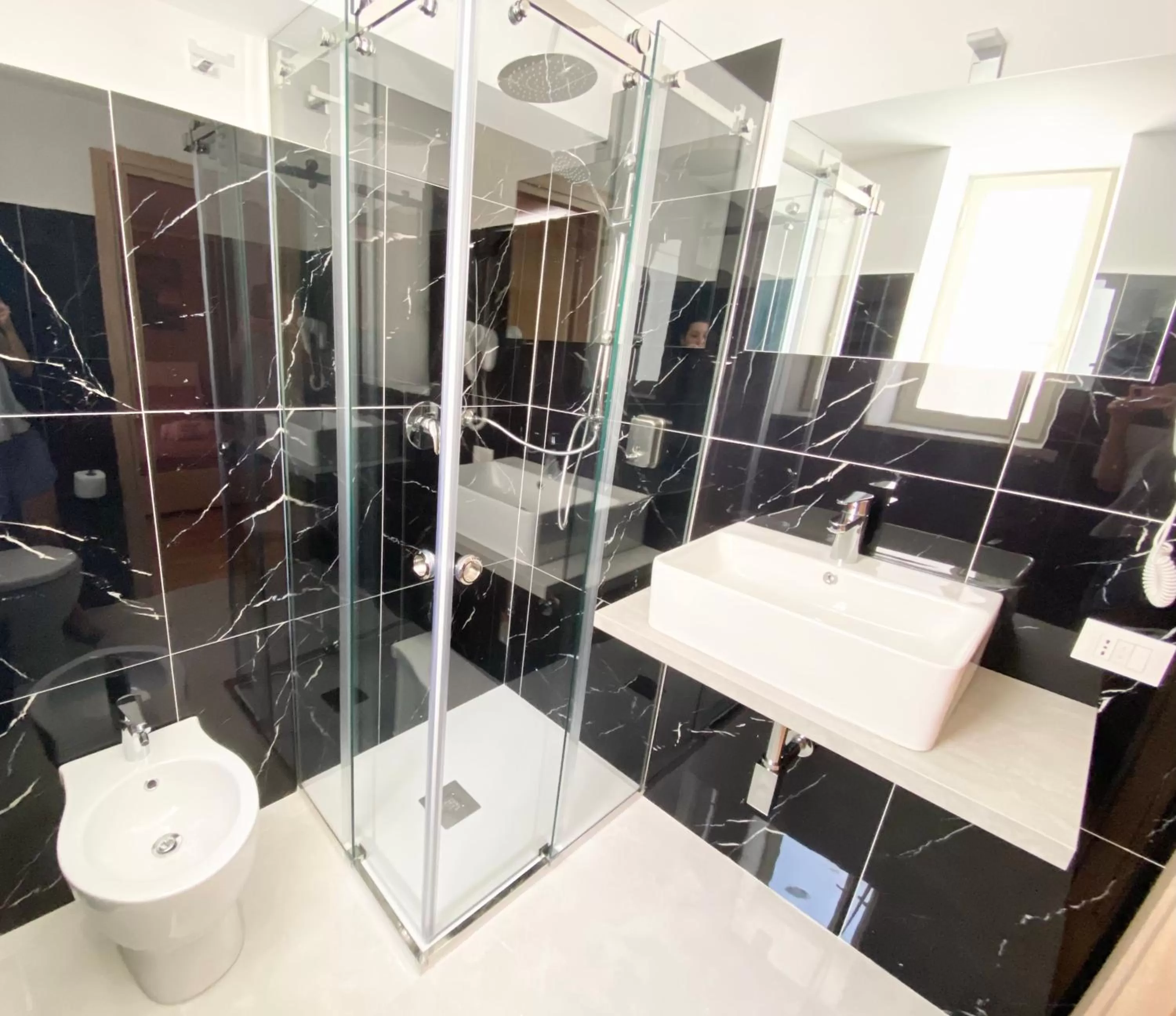 Shower, Bathroom in B&B Palermo Pirri