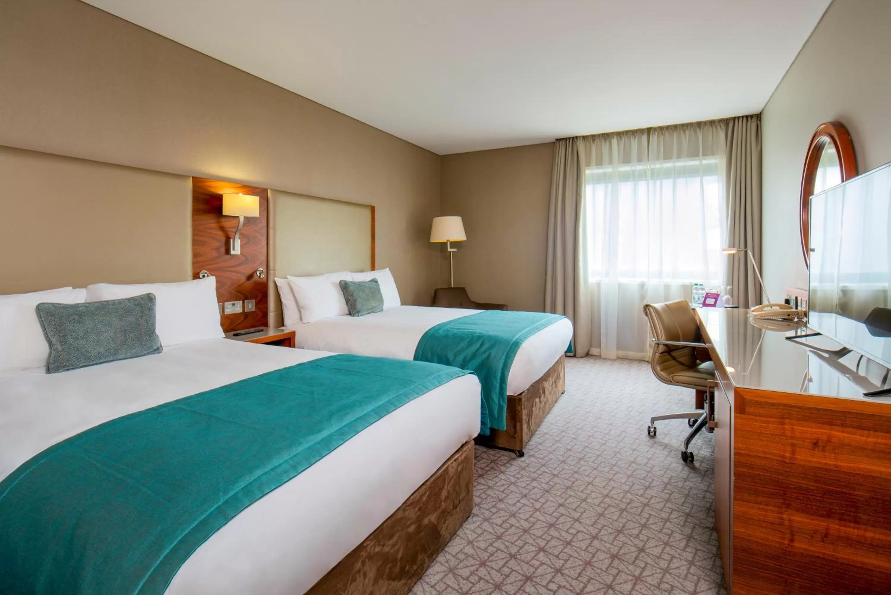 Photo of the whole room, Bed in Crowne Plaza London - Docklands by IHG