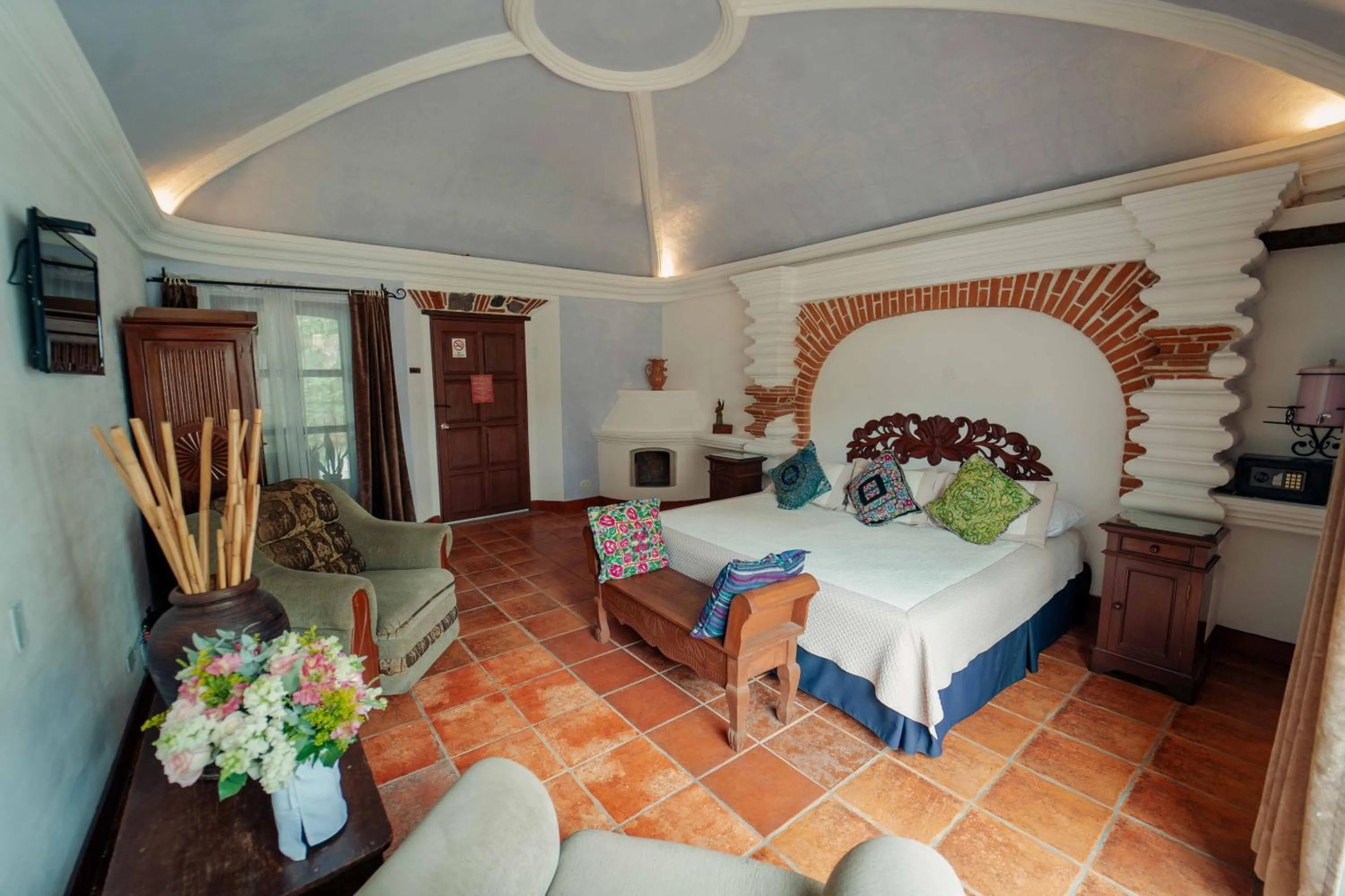 Bed in Hotel Real Plaza