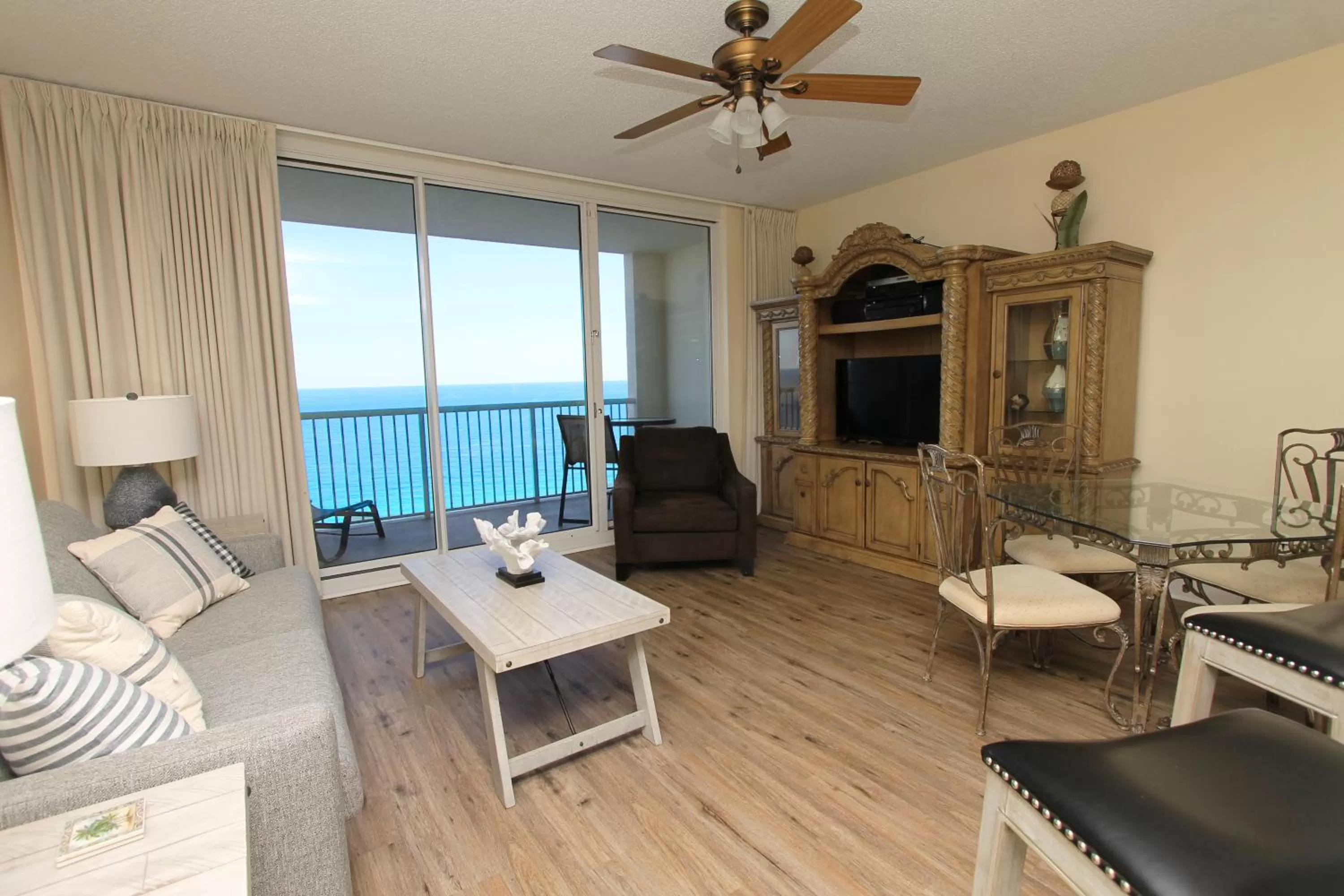 Living room, Seating Area in Majestic Beach Resort, Panama City Beach, Fl