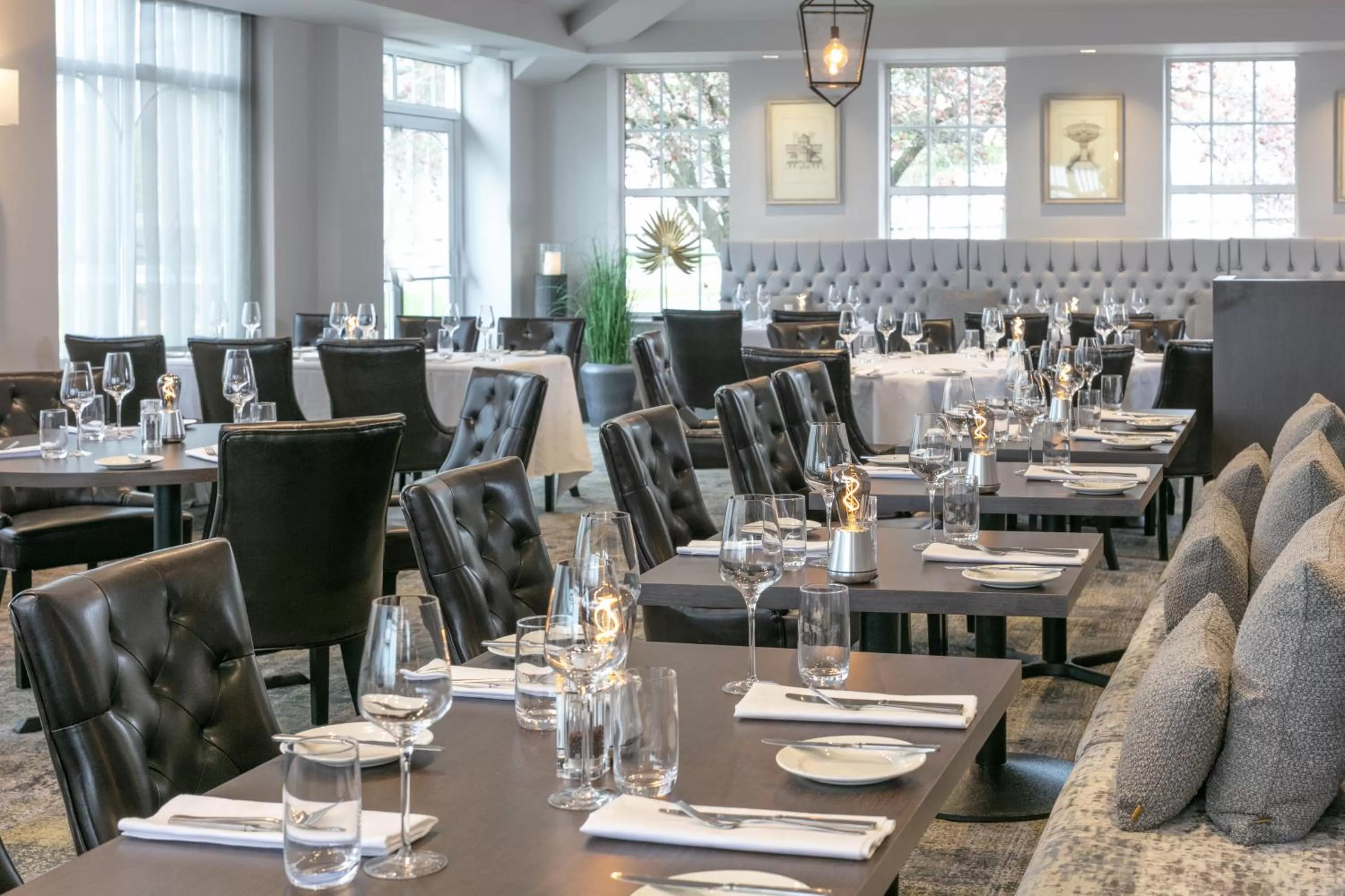 Restaurant/places to eat in Windmill Village Hotel, Golf Club & Spa, BW Signature Collection