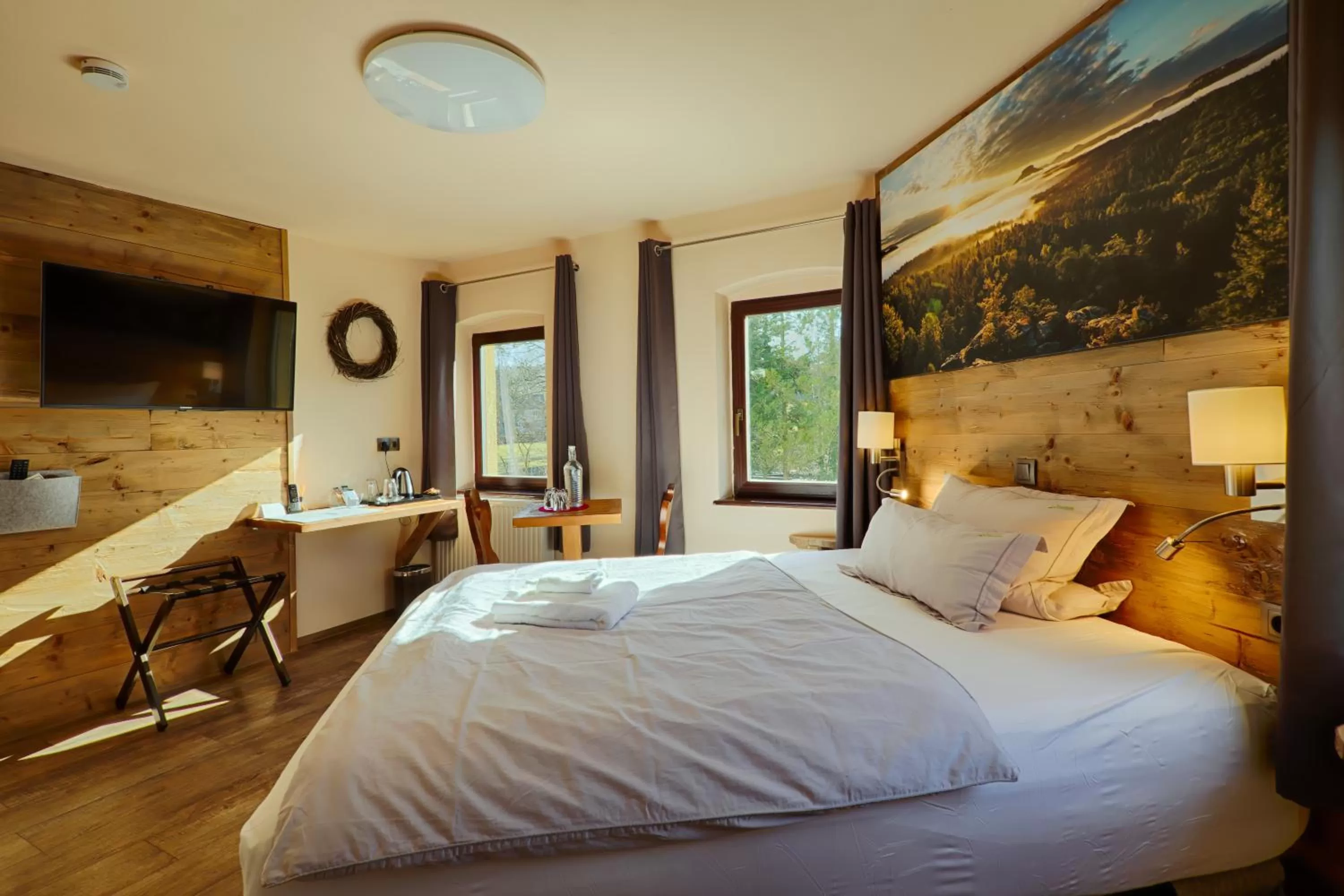 Photo of the whole room, Bed in Sennerhütte Landhotel