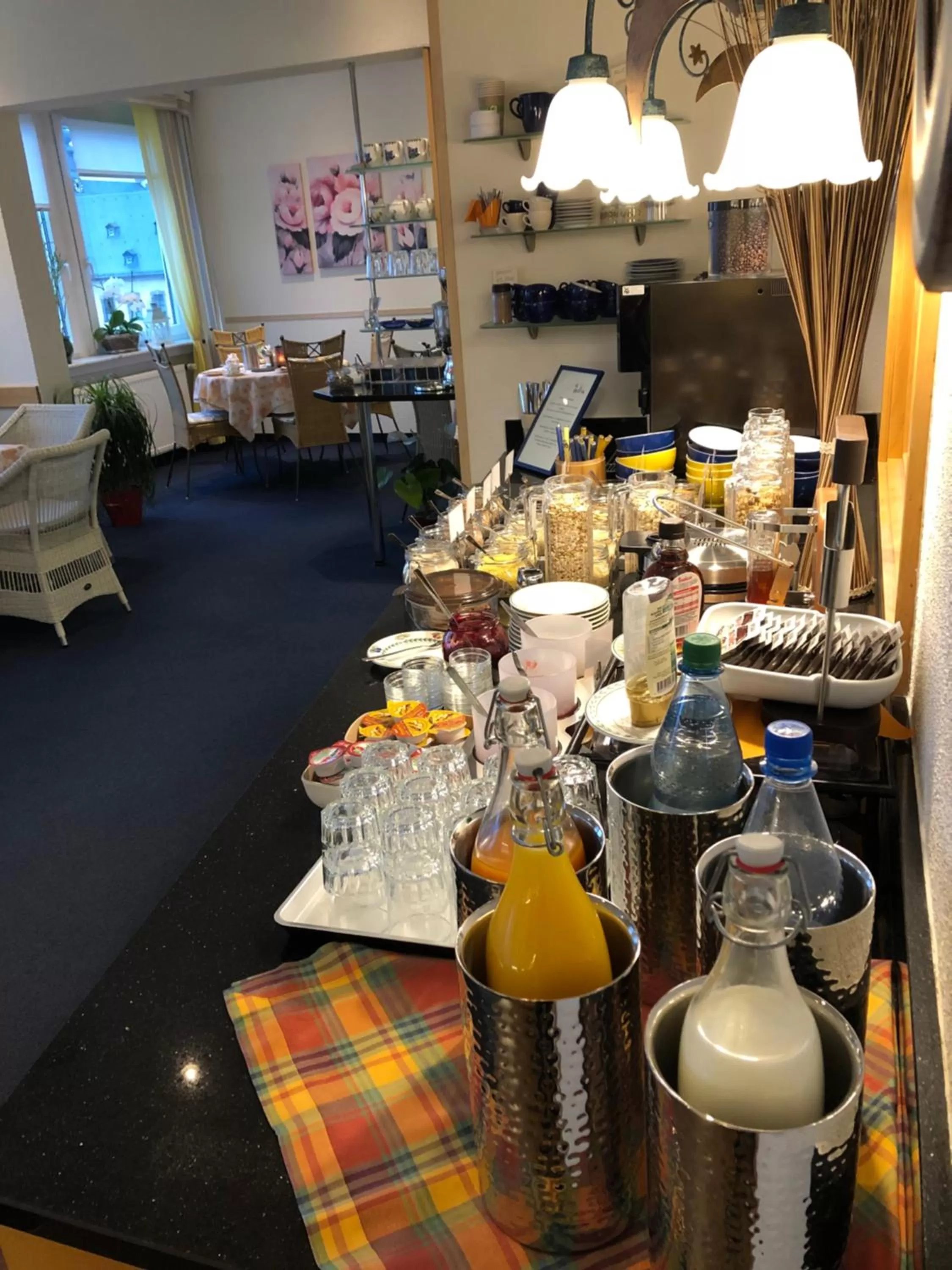 Restaurant/places to eat in Hotel Peterchens Mondfahrt