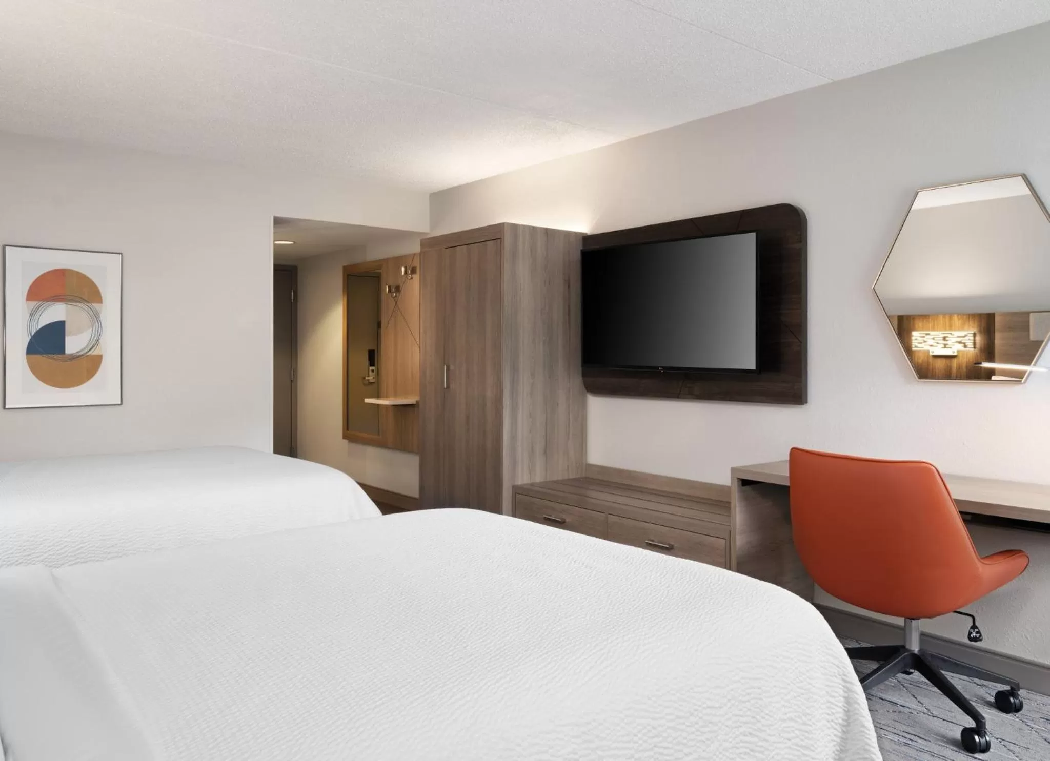 Photo of the whole room, Bed in Holiday Inn Express Indianapolis Airport by IHG