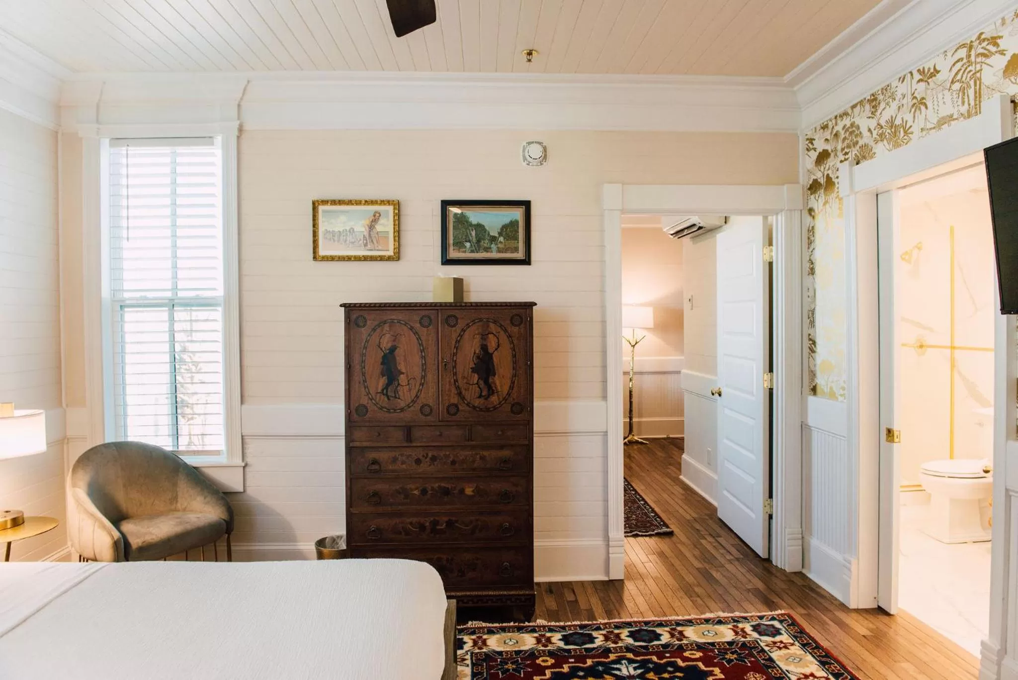 Bed in The Gibson Inn