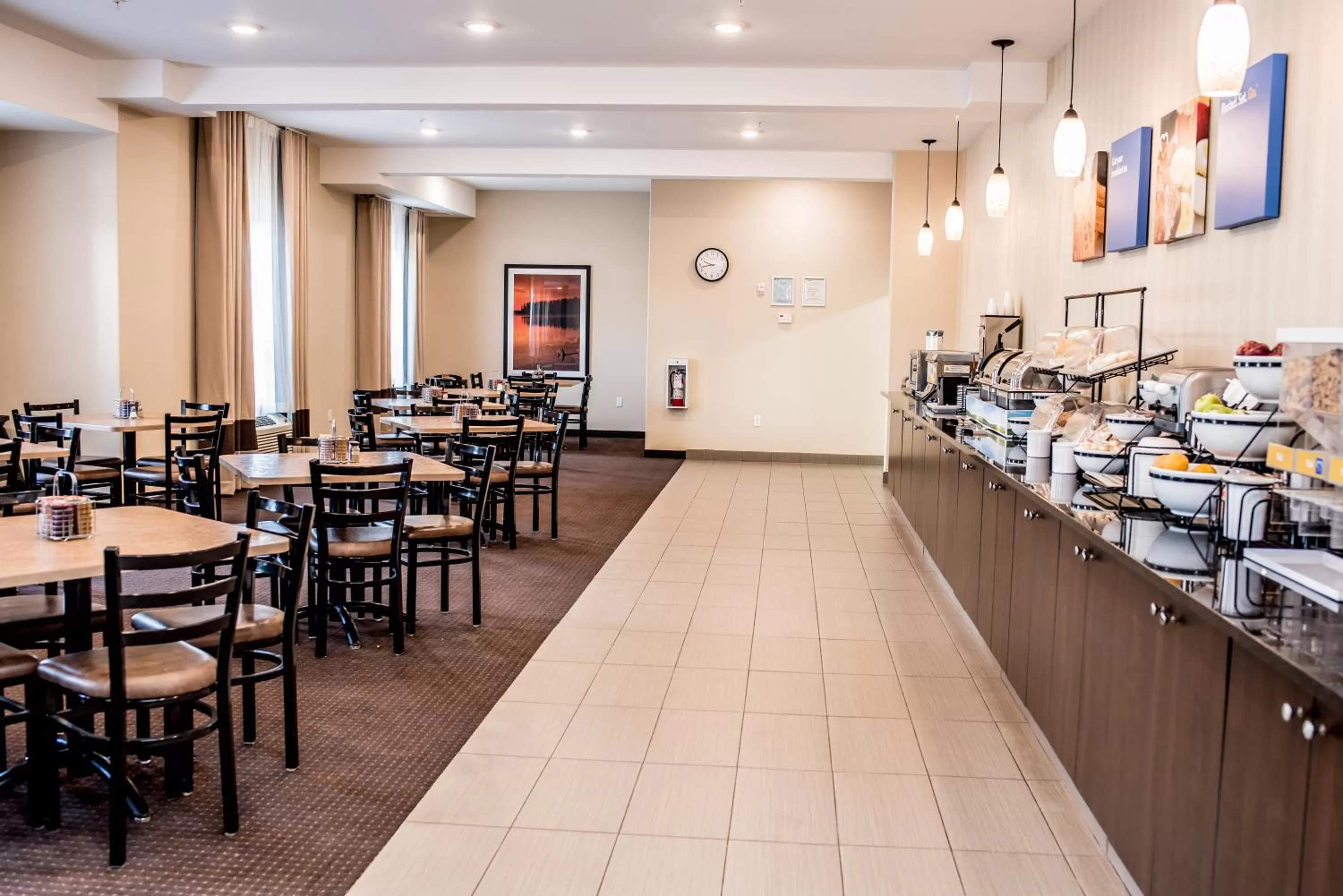 Restaurant/places to eat in Comfort Inn & Suites