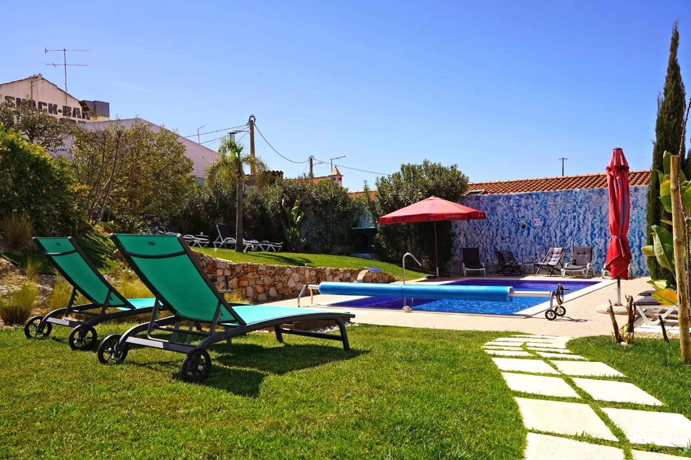 Patio in Carvoeiro B&B and SPA