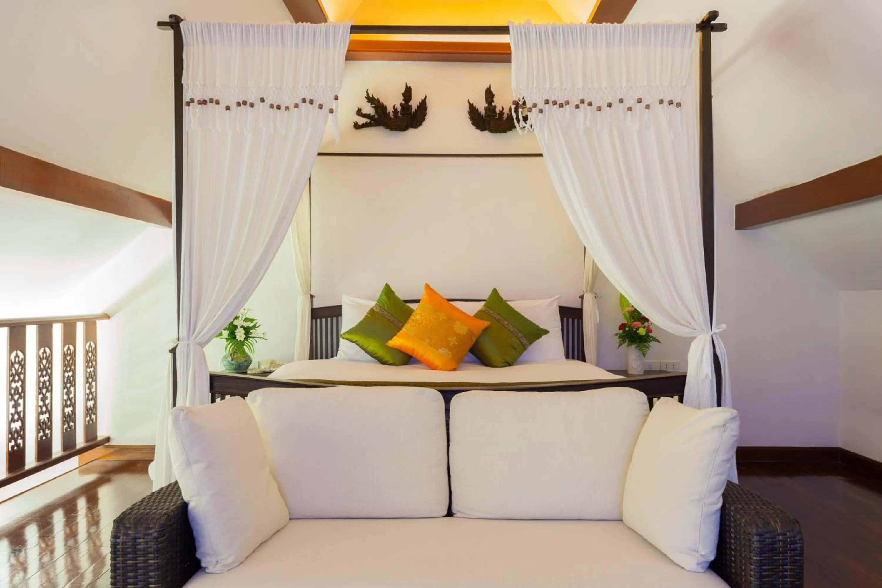 Bed in Royal Phawadee Village Patong - 2 Minutes walk to the beach