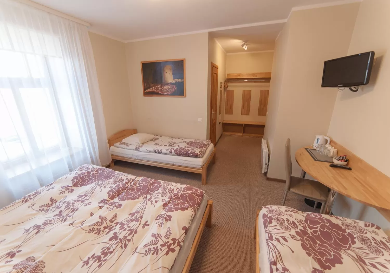 Photo of the whole room, Bed in Hotel Katrina