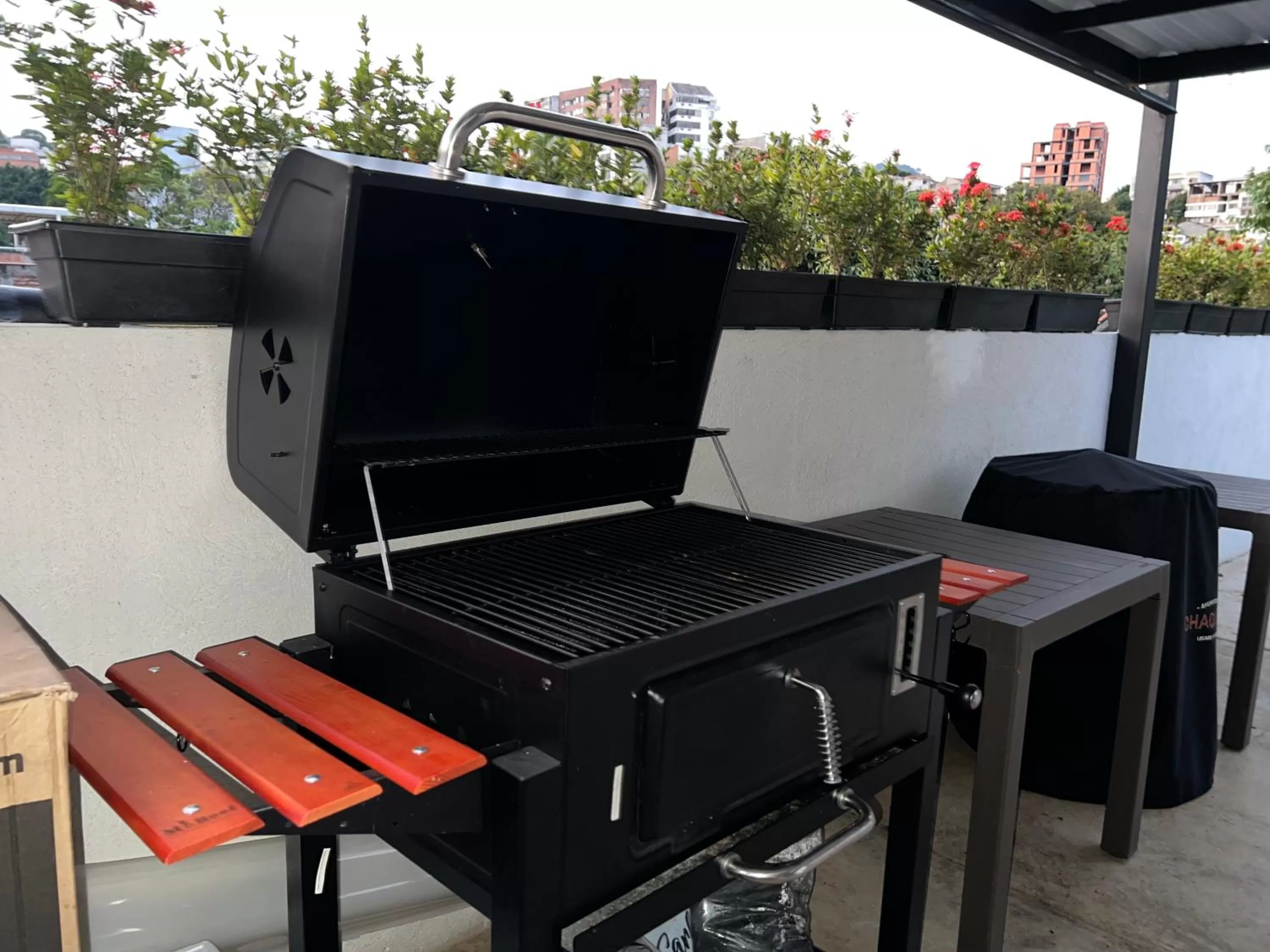 BBQ facilities in HOTEL 9.5 SAN FERNANDO