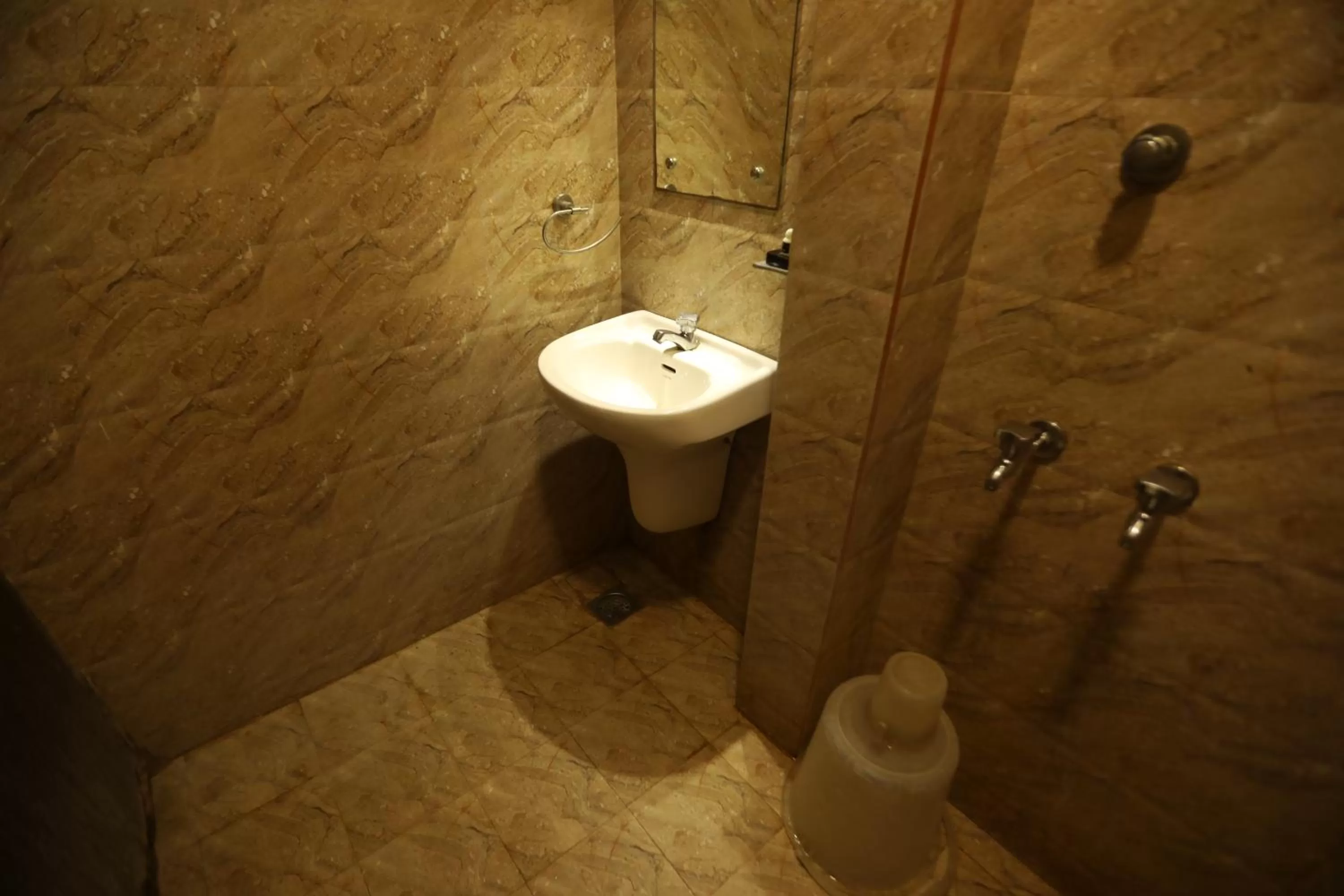 Bathroom in Nestlay Rooms Ambattur