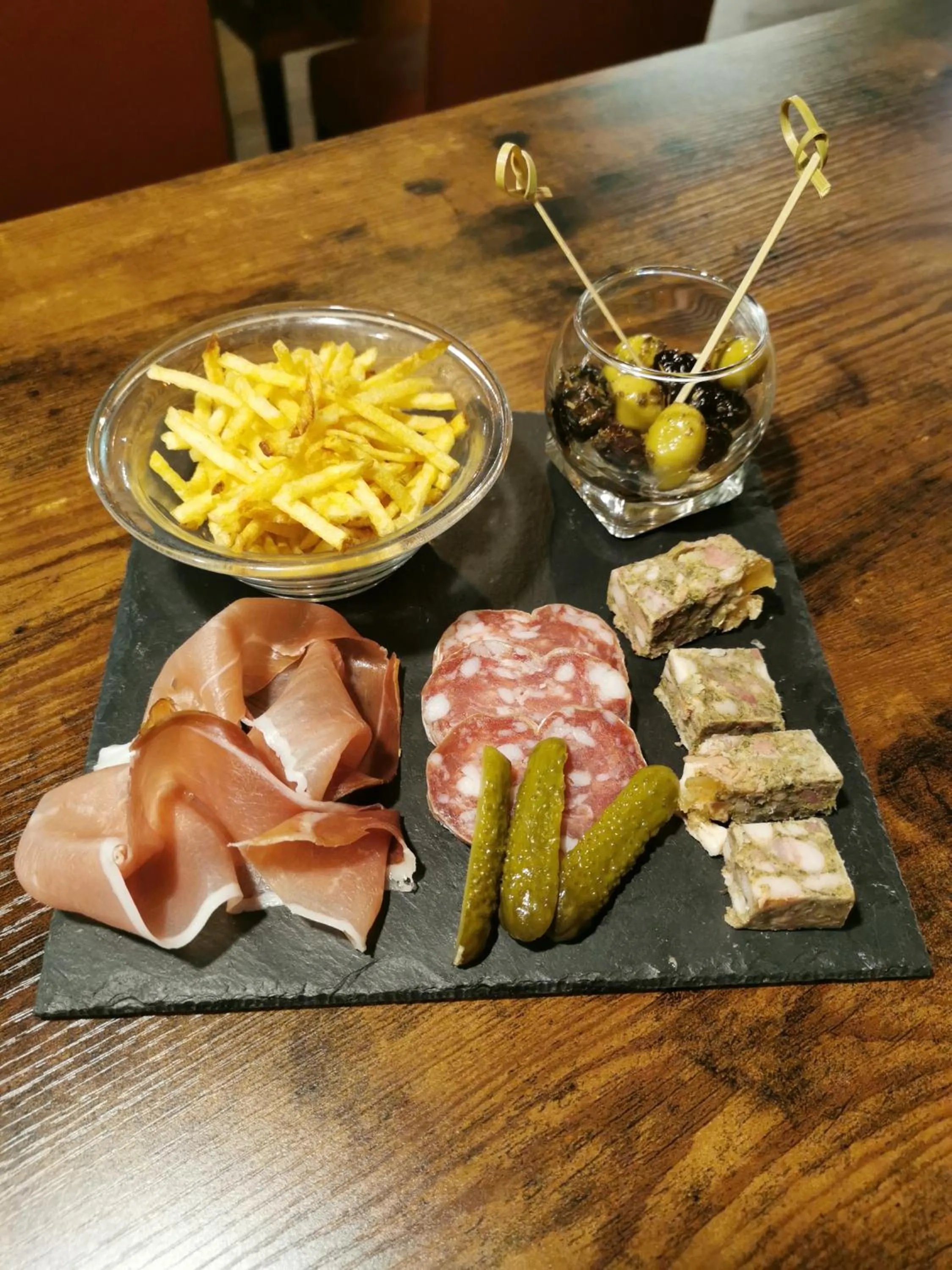 Lounge or bar in Hôtel Kyriad Cap Sud