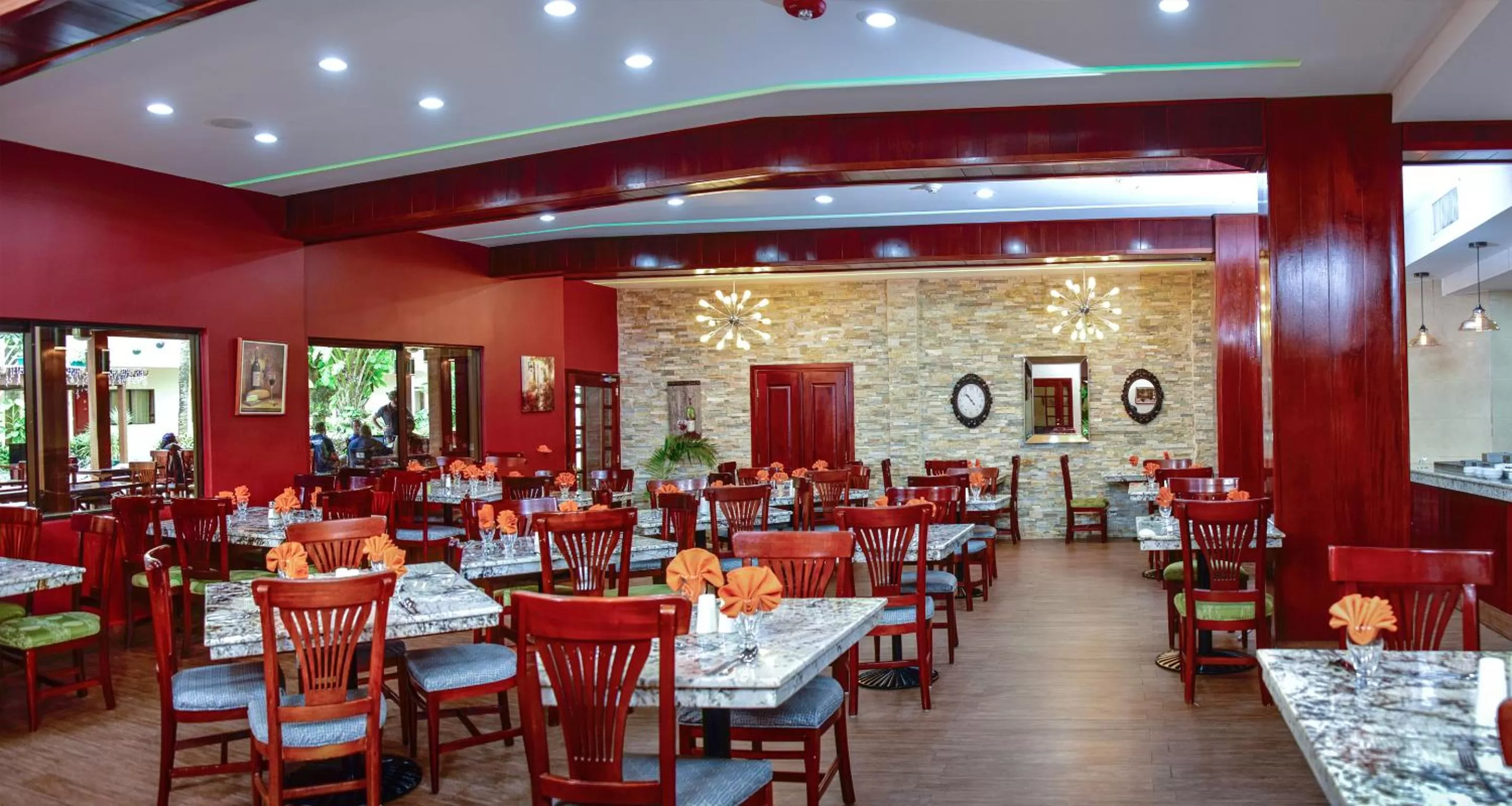 Restaurant/places to eat in Best Western Plus Belize Biltmore Plaza