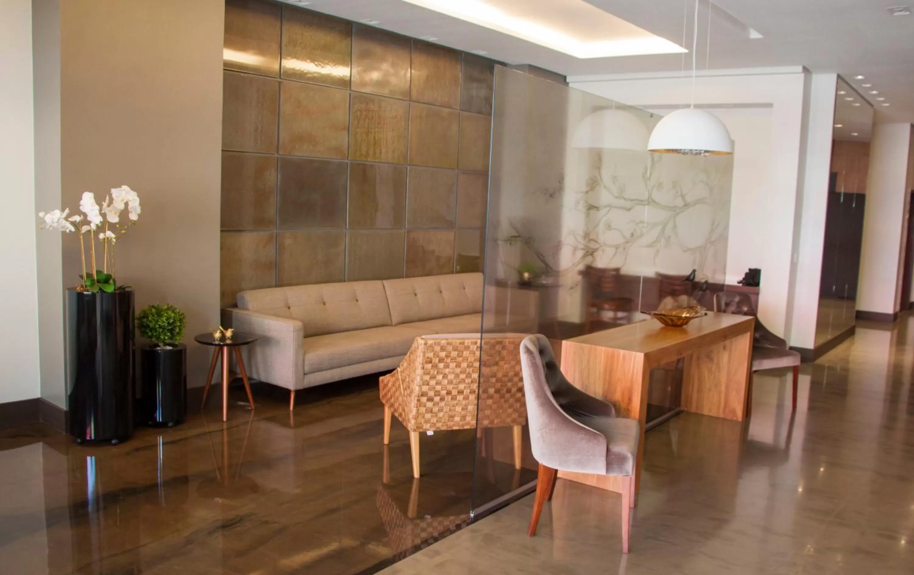 Lobby or reception in Hotel Leiria