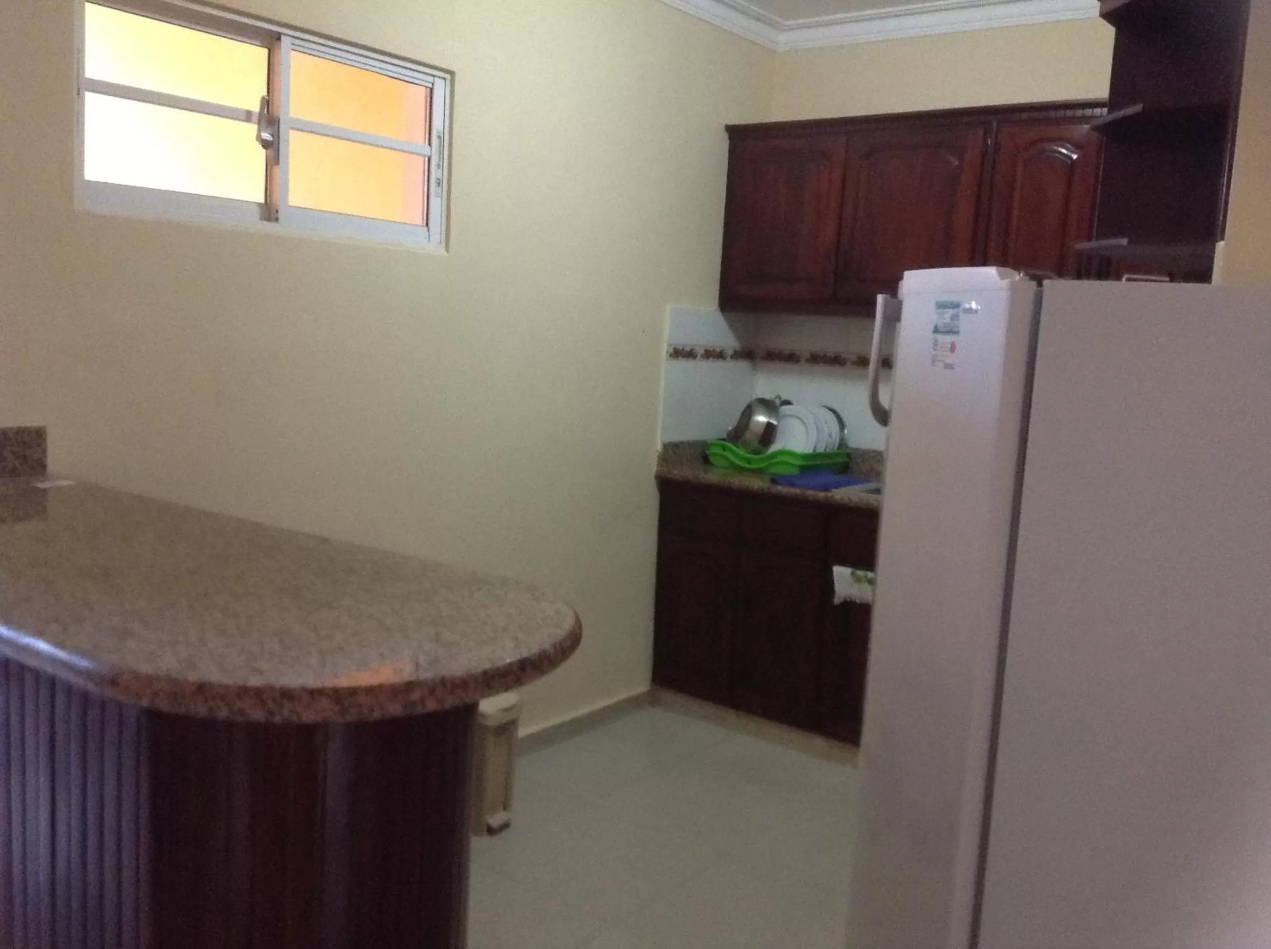 Kitchen or kitchenette, Kitchen/Kitchenette in White Sands shared apartments
