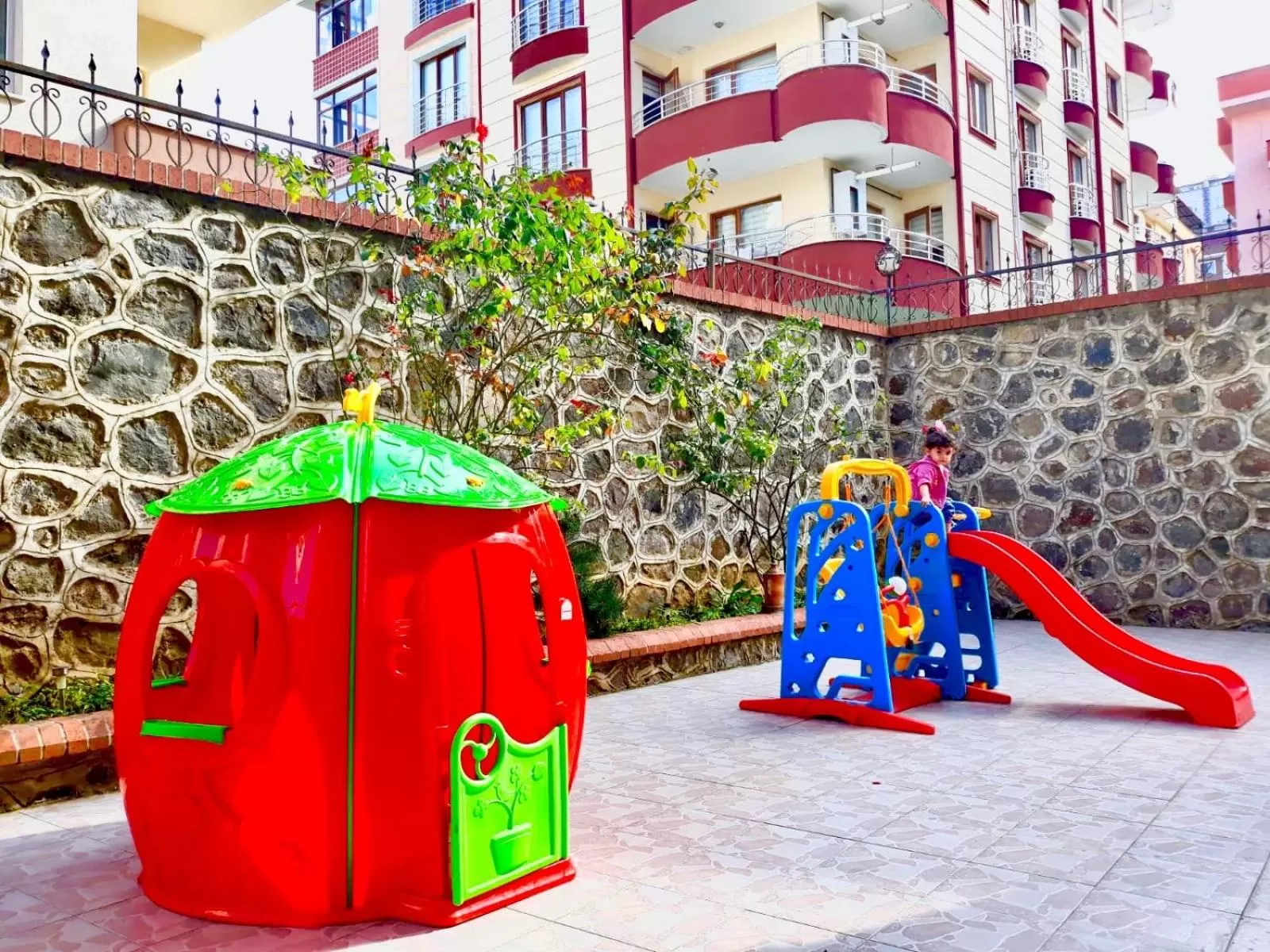 Children play ground, Children's Play Area in The Twins Apartmens