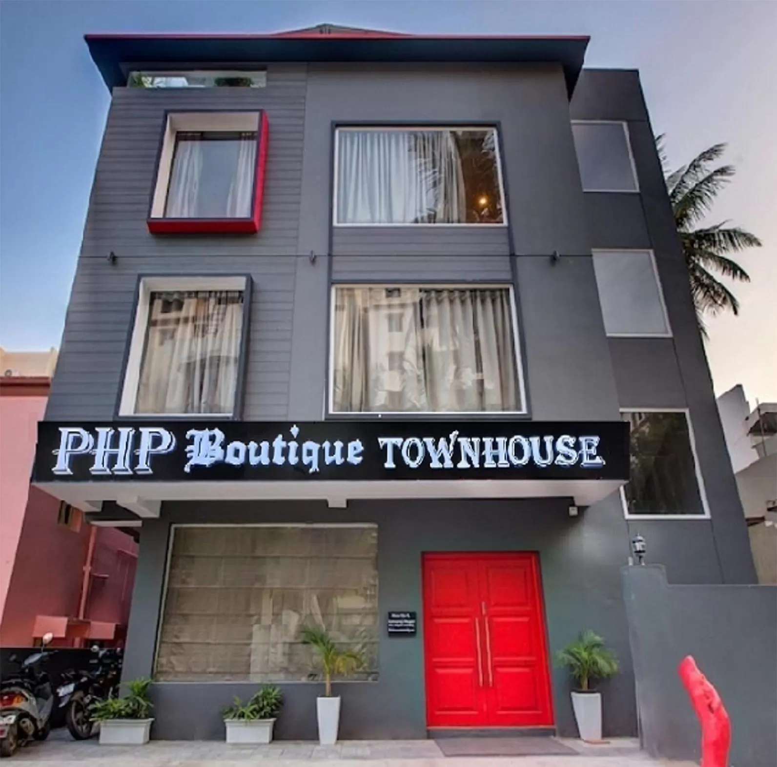 Property building in PHP BOUTIQUE TOWNHOUSE