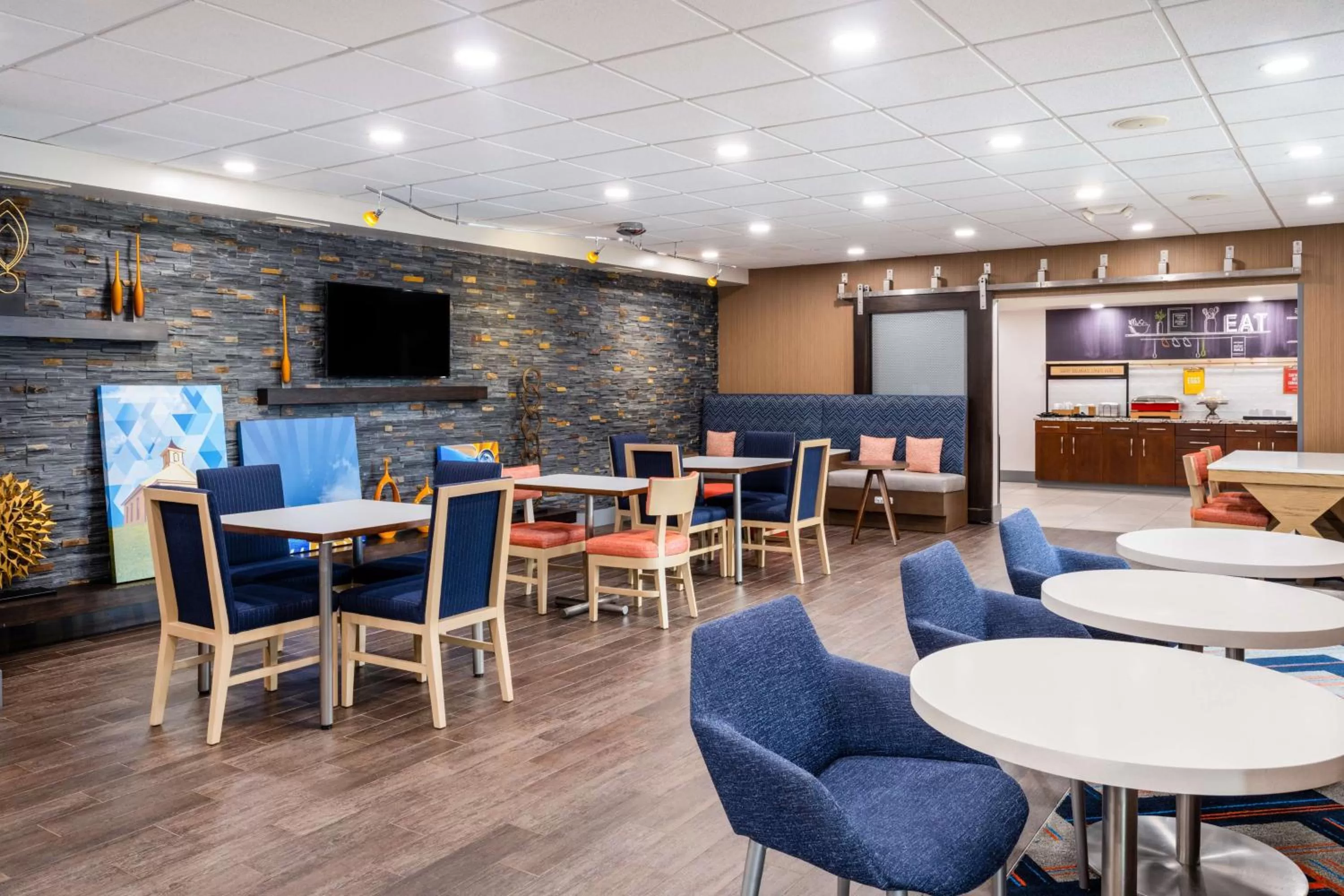 Breakfast in Hampton Inn Auburn