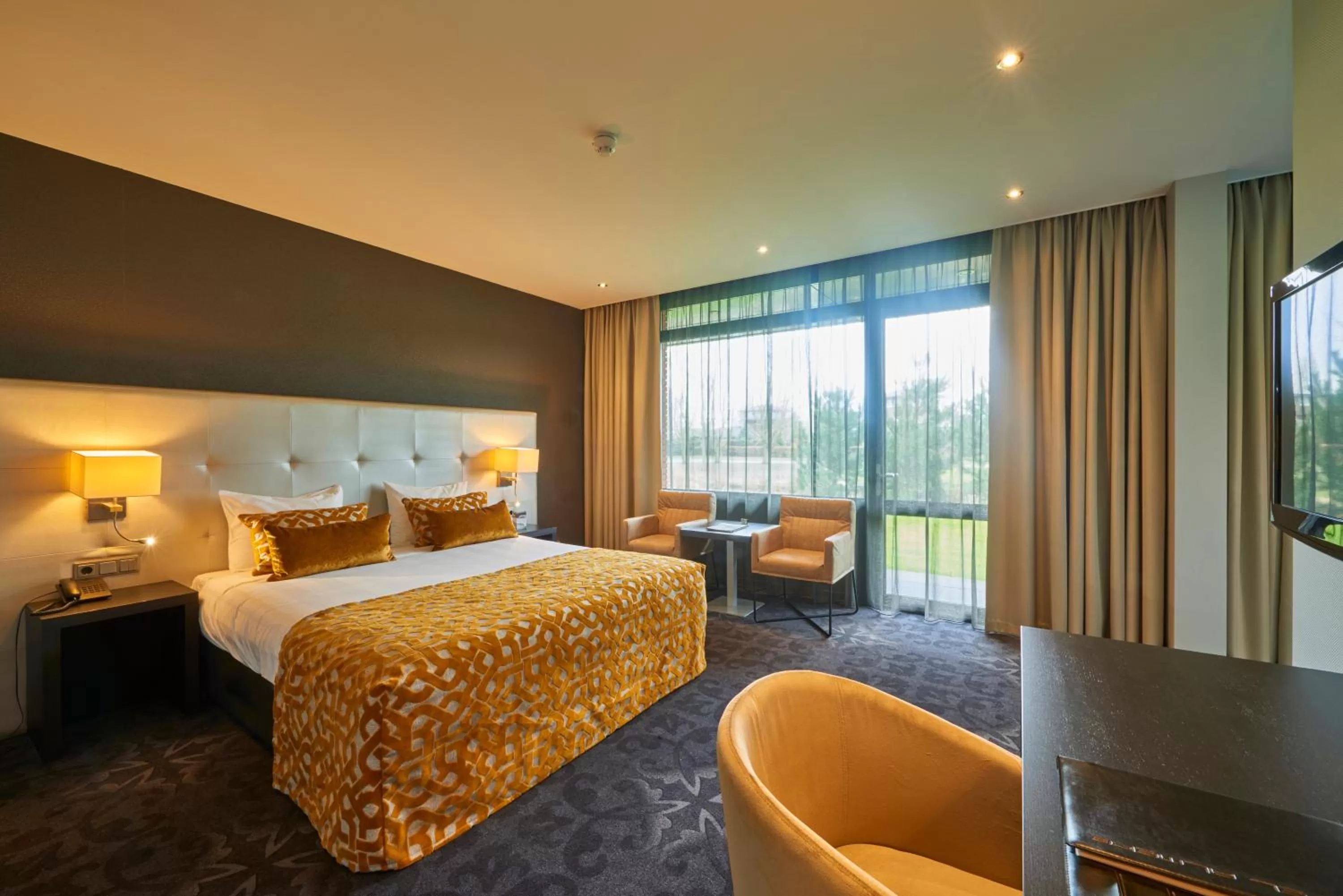Bed in Van Der Valk Hotel Almere
