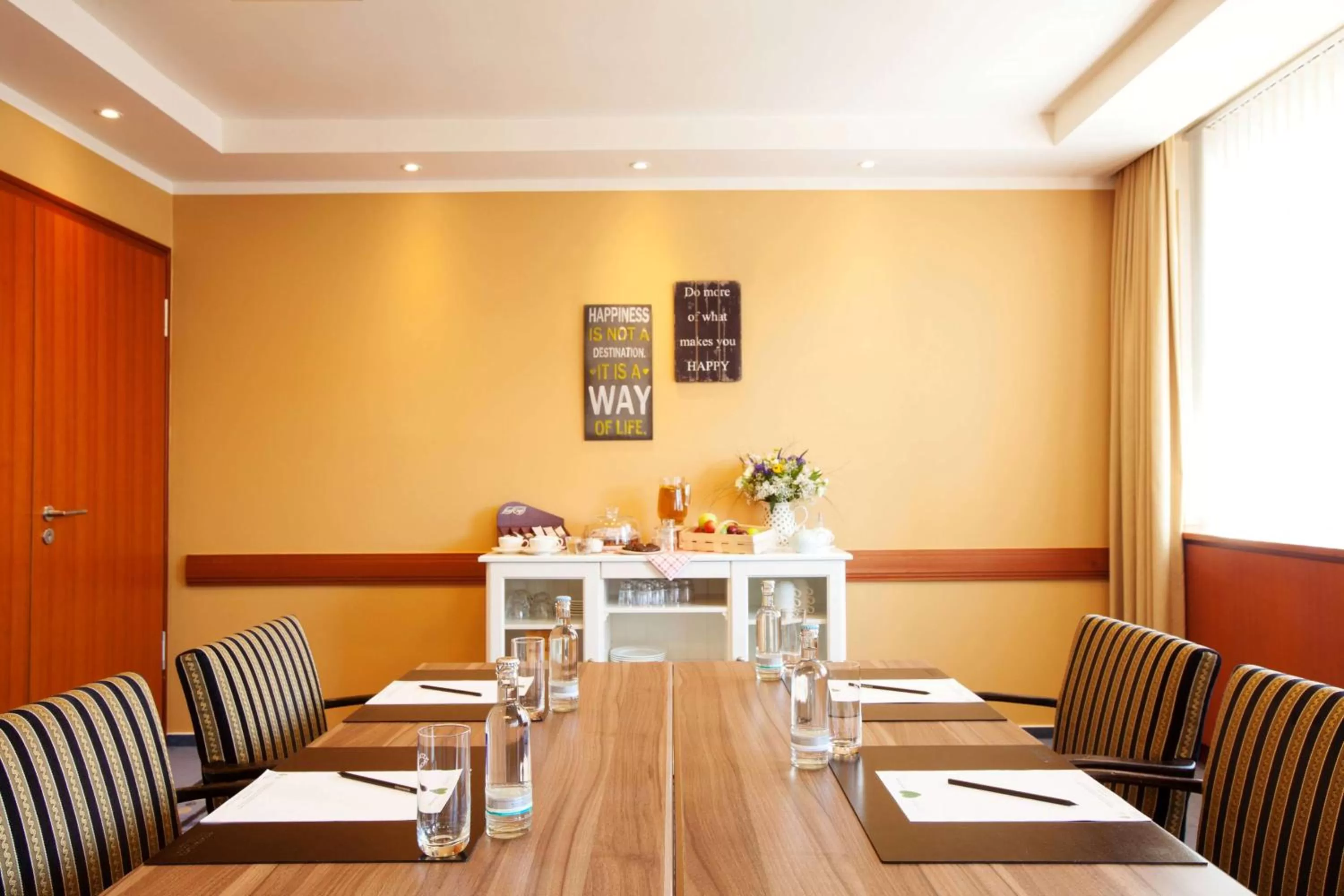 Meeting/conference room in Vienna House by Wyndham Sonne Rostock