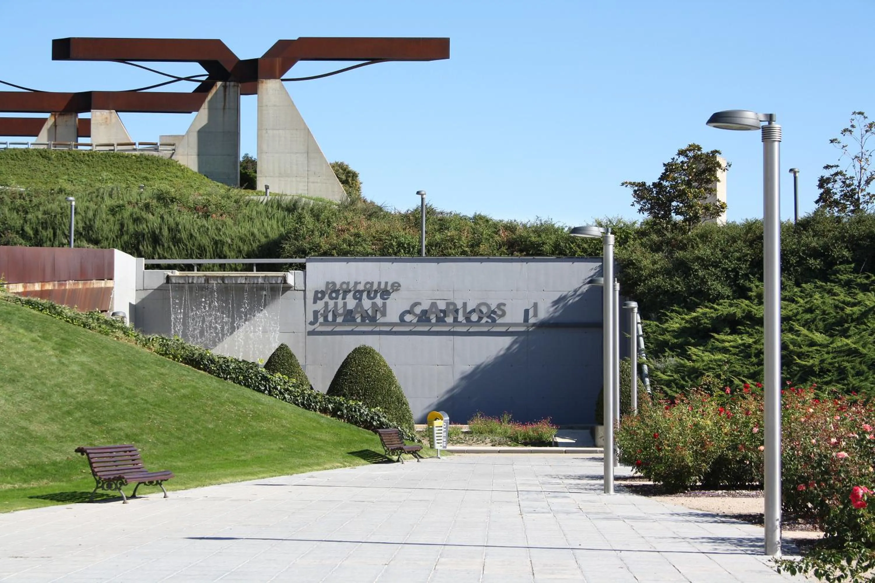 Neighbourhood in Ibis Madrid Aeropuerto Barajas