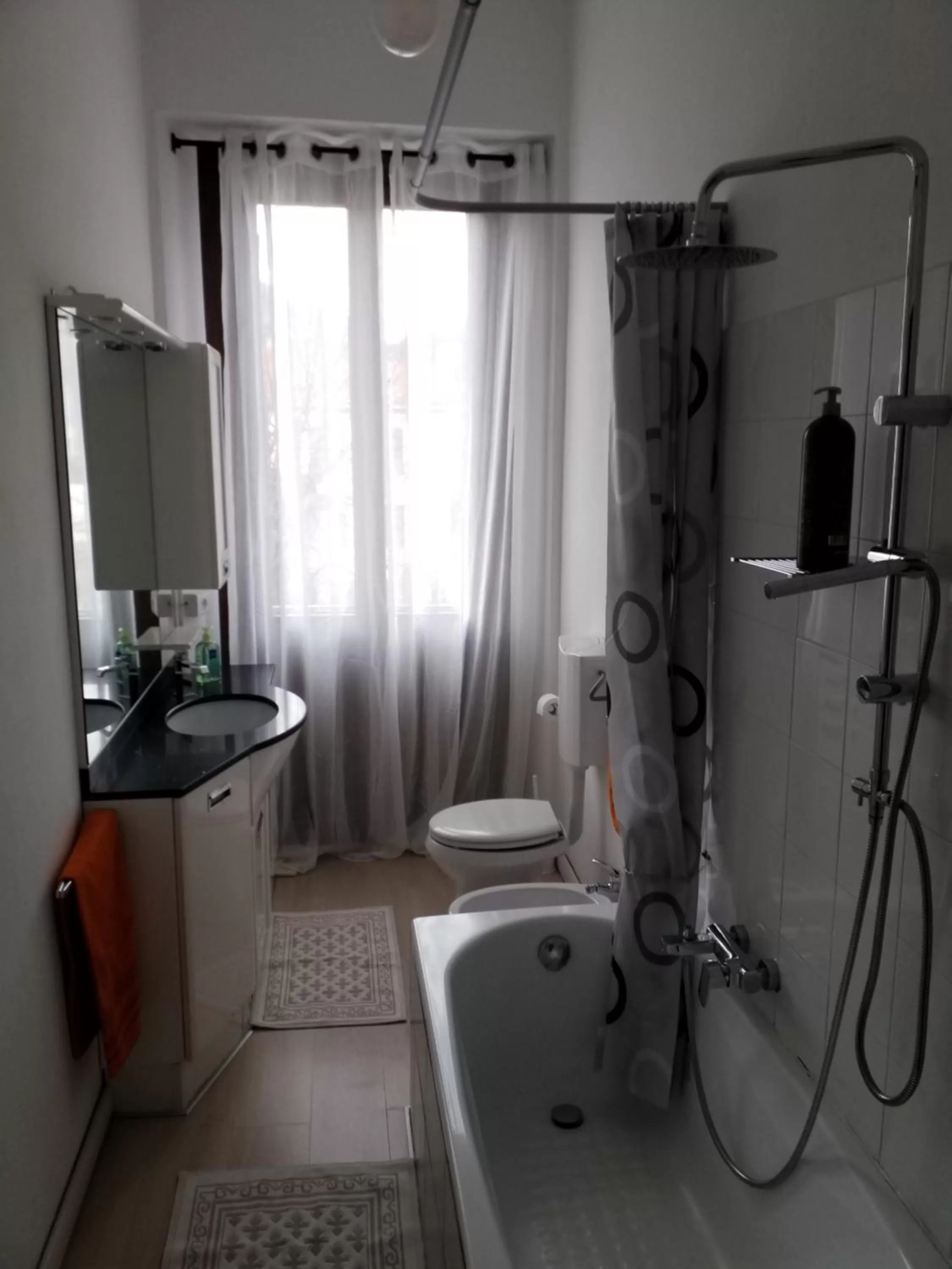 Bathroom in B&B Universo Pattarone