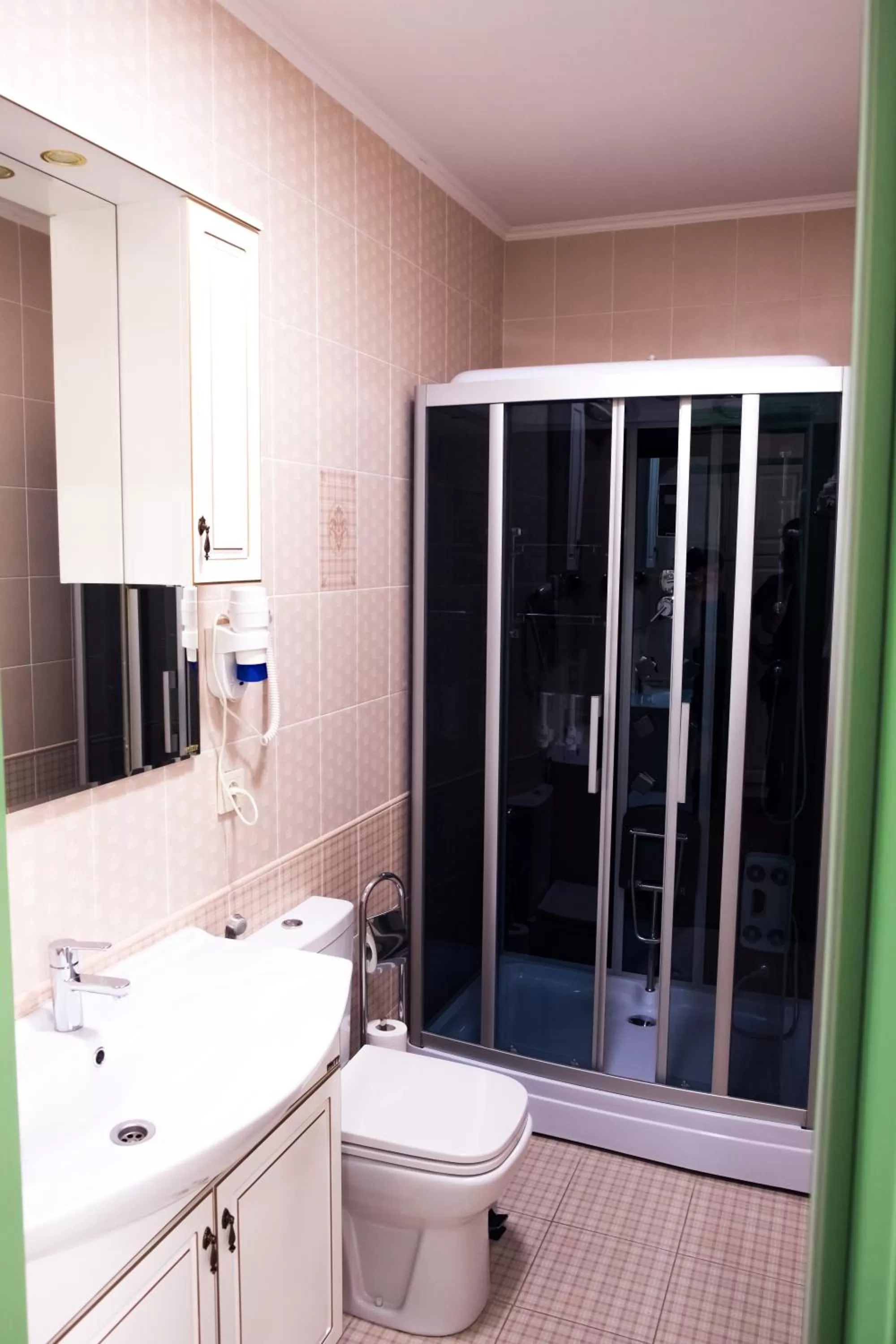 Shower in Grand Sapphire Hotel