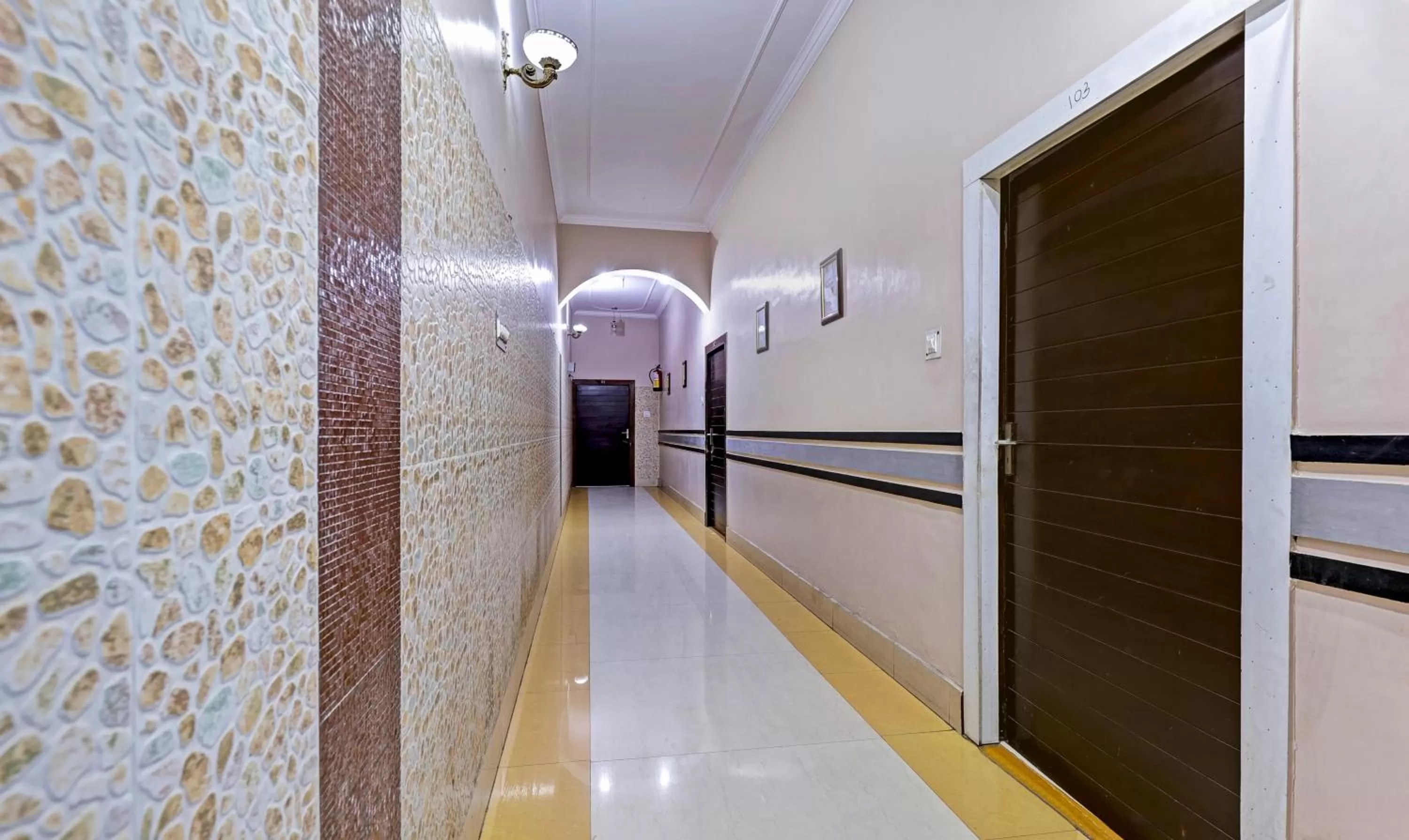 Bathroom in Itsy By Treebo - Friends