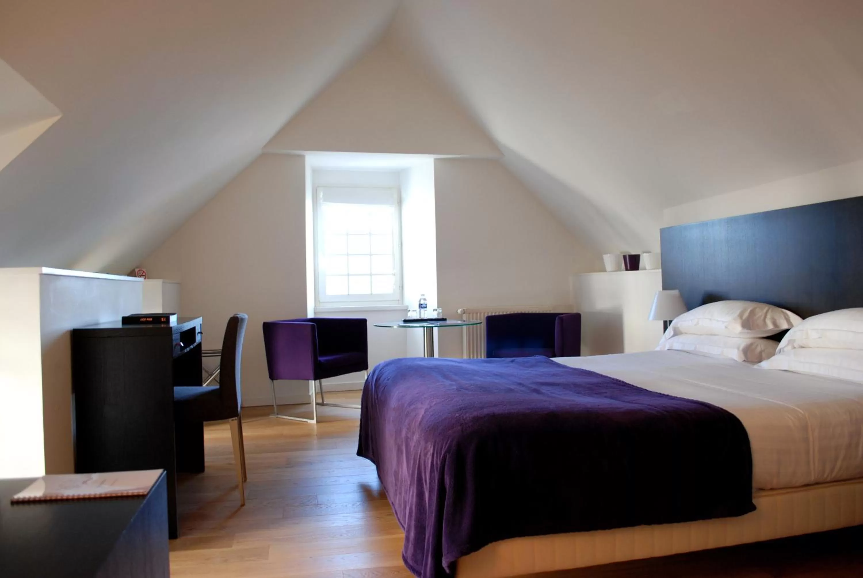 Photo of the whole room, Bed in Hotel Le Temps De Vivre