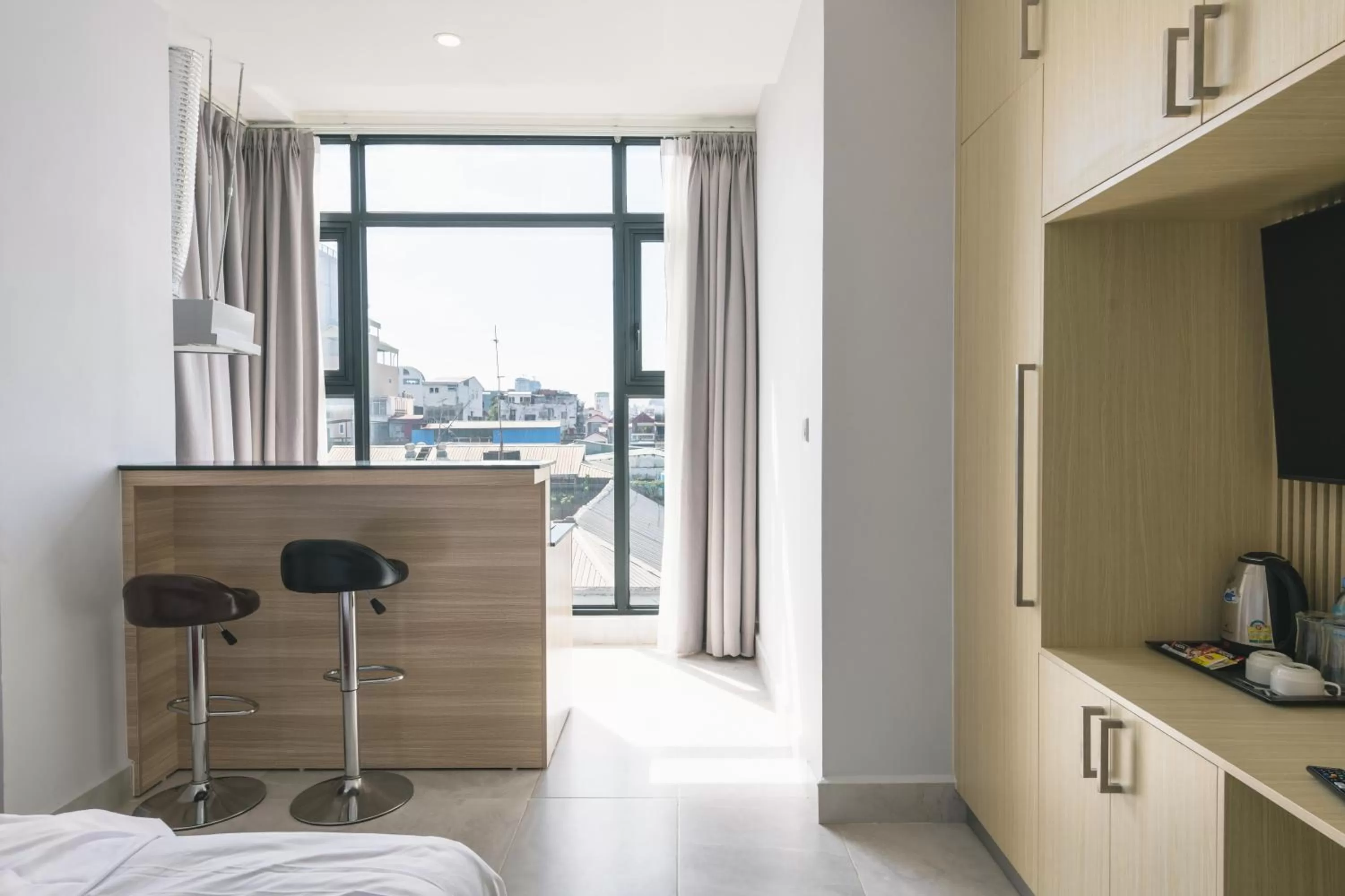 Kitchen or kitchenette, Bed in Residence 110 (Hotel and Apartments)