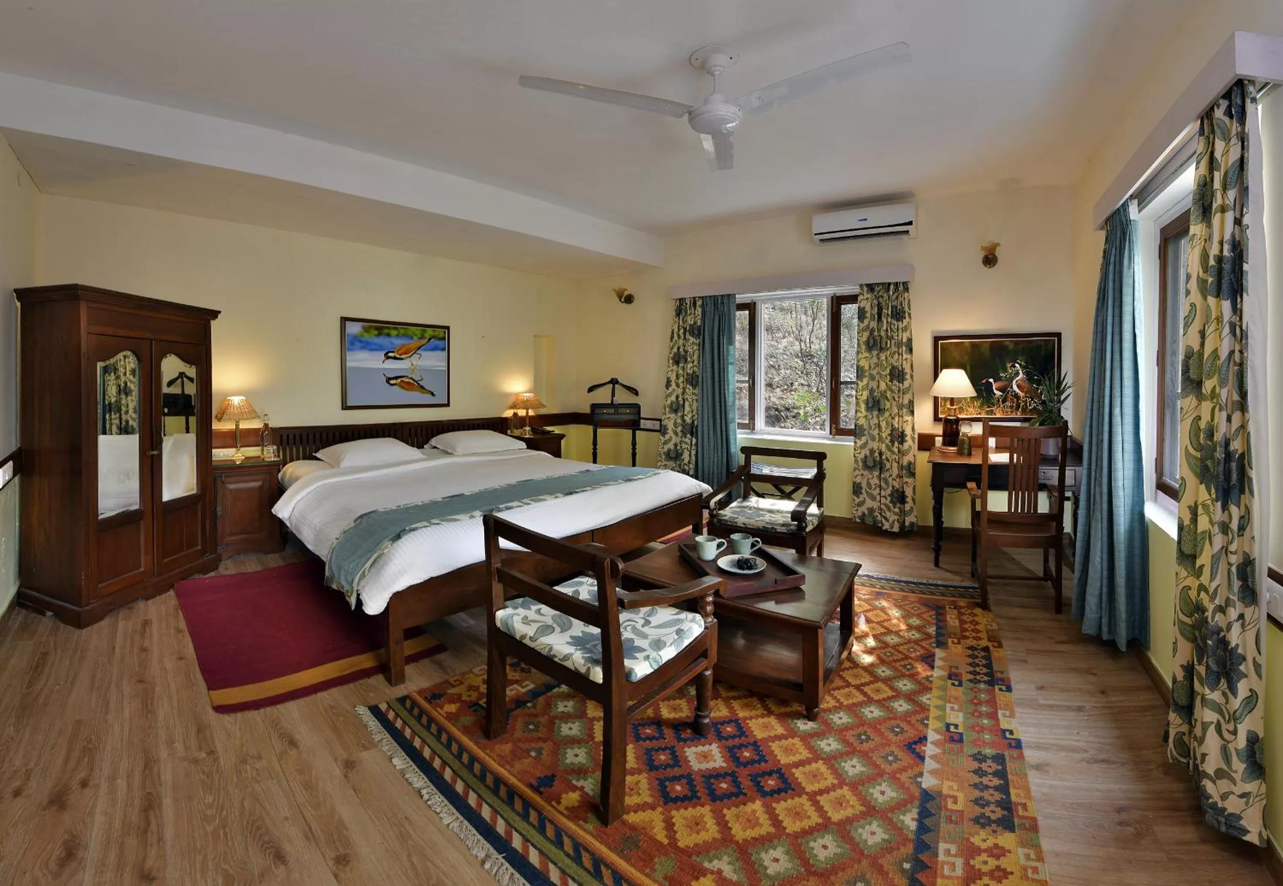 Bed in Neemrana's Glasshouse on the Ganges