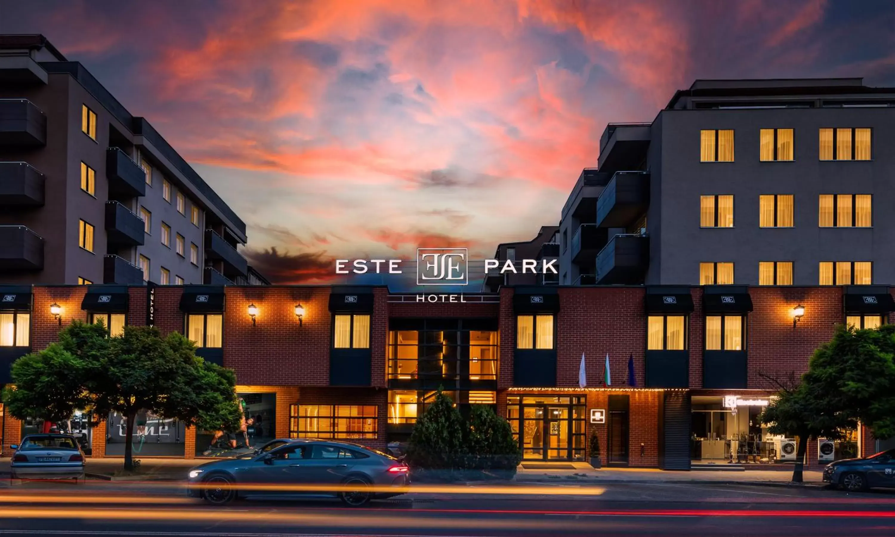 -- ESTE PARK HOTEL -- part of Urban Chic Luxury Design Hotels - Parking & Compliments - next to Shopping & Dining Mall Plovdiv -- ESTE PARK HOTEL -- part of Urban Chic Luxury Design Hotels - Parking & Compliments - next to Shopping & Dining Mall Plovdiv