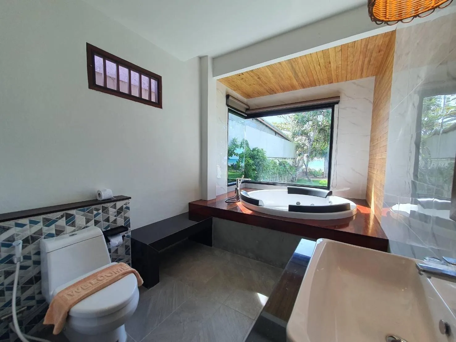 Southern Lanta Resort