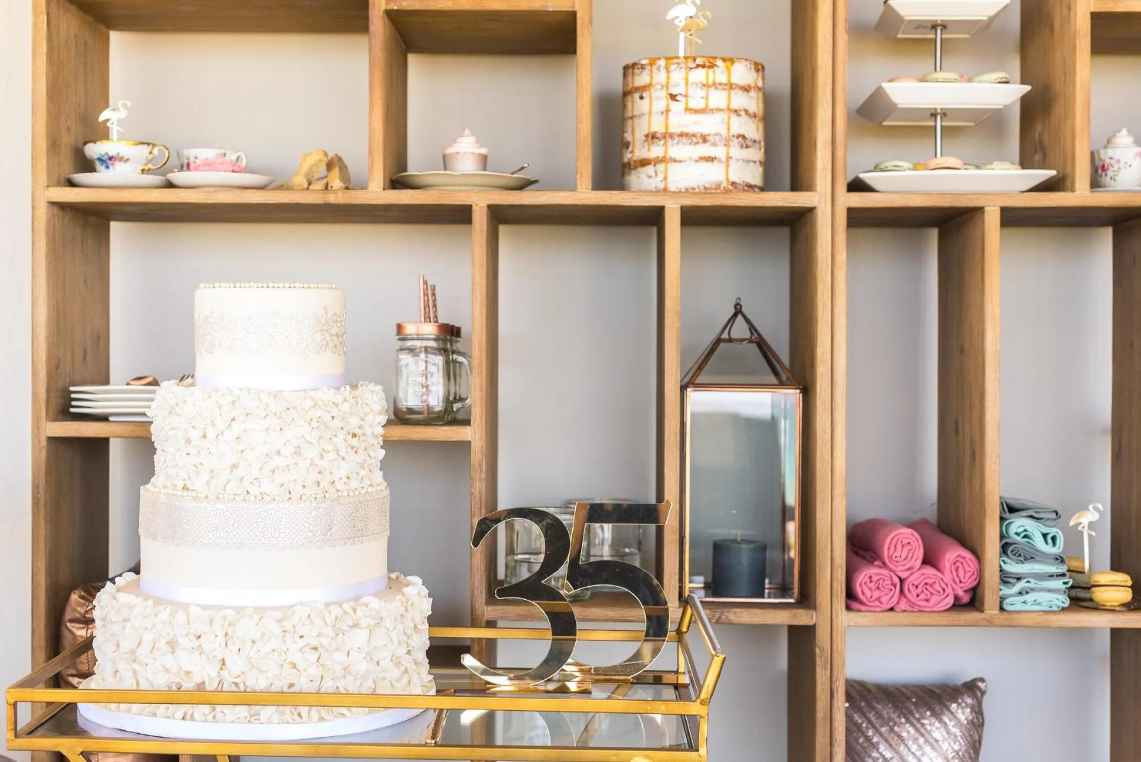 Restaurant/places to eat in Blue Bay Lodge