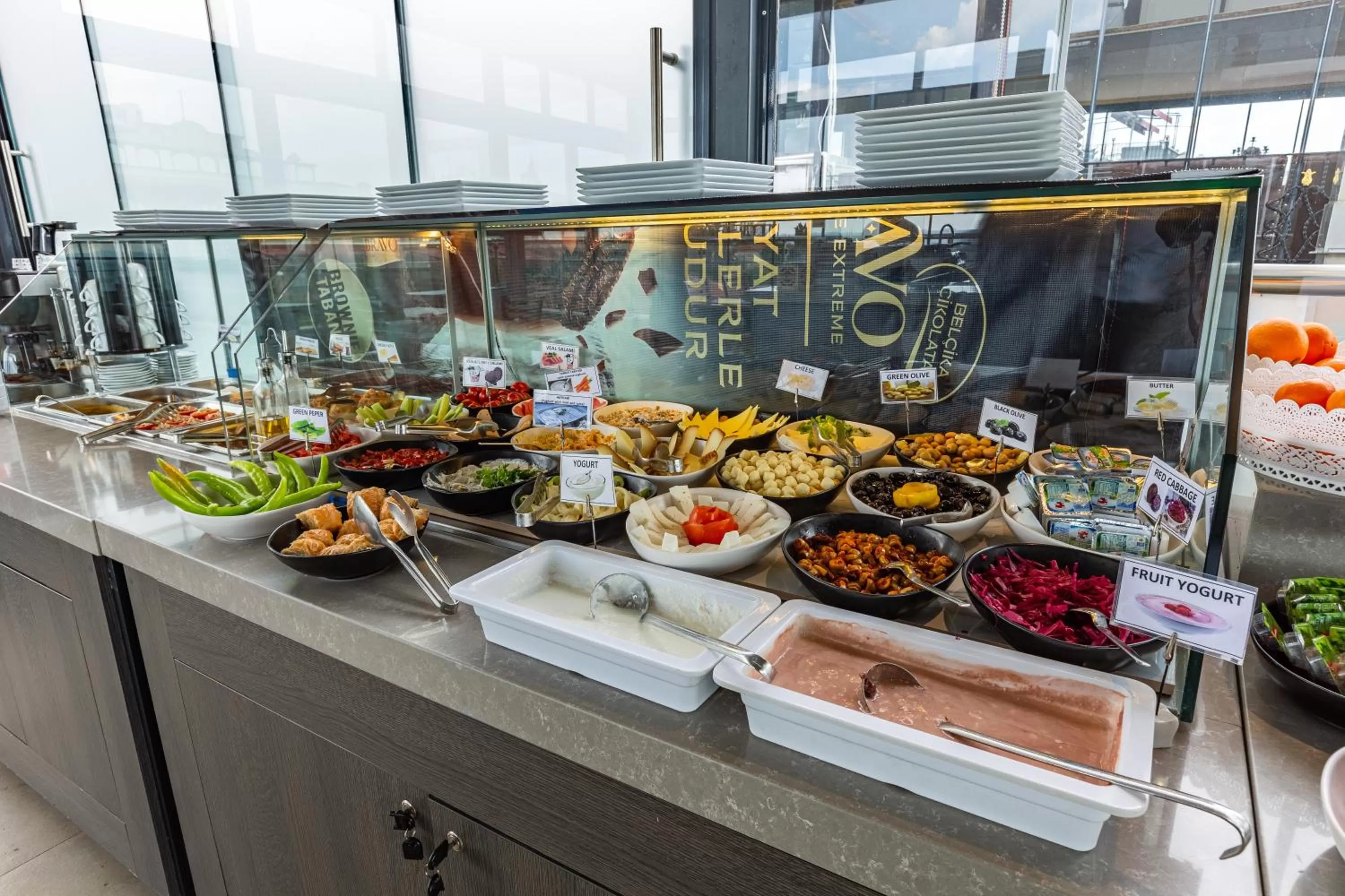 Buffet breakfast in Seraglio Hotel & Suites