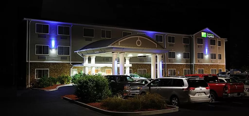 Property building in Holiday Inn Express - Ludlow - Chicopee Area by IHG