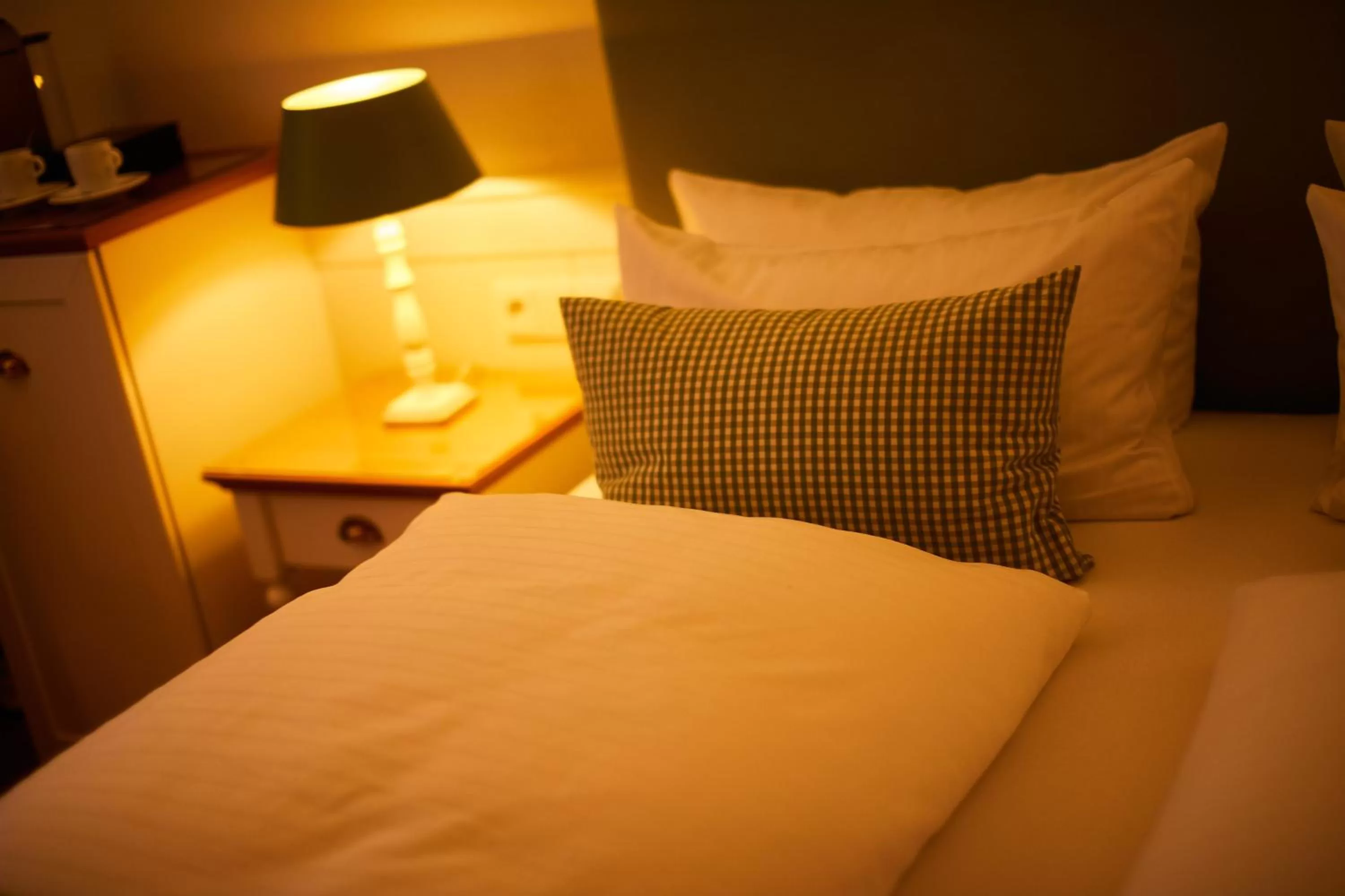 Bed in Fuchsbau Romantik Hotel & SPA Restaurant & FOX Bar