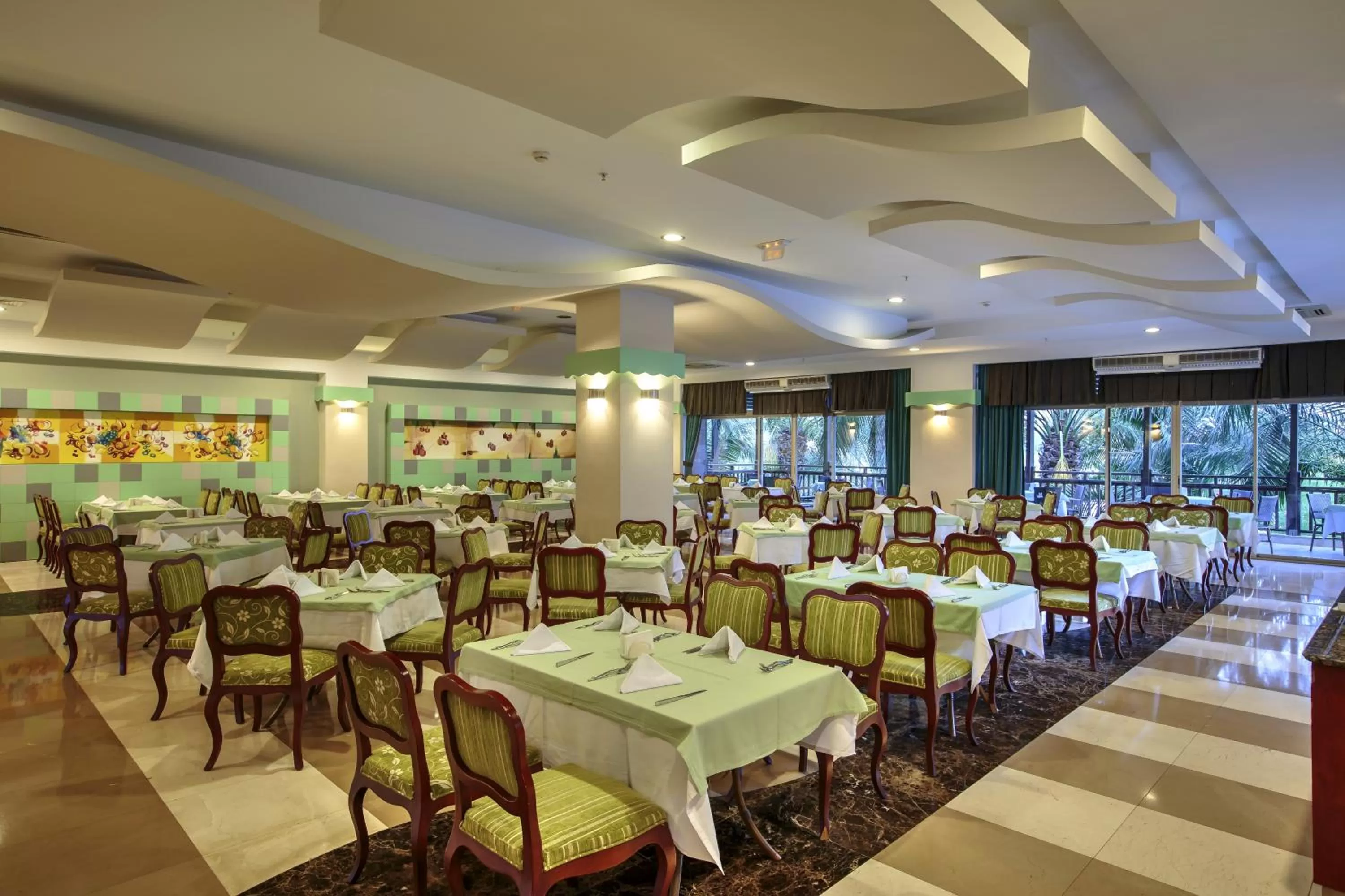 Food and drinks in Sunis Kumköy Beach Resort Hotel & Spa