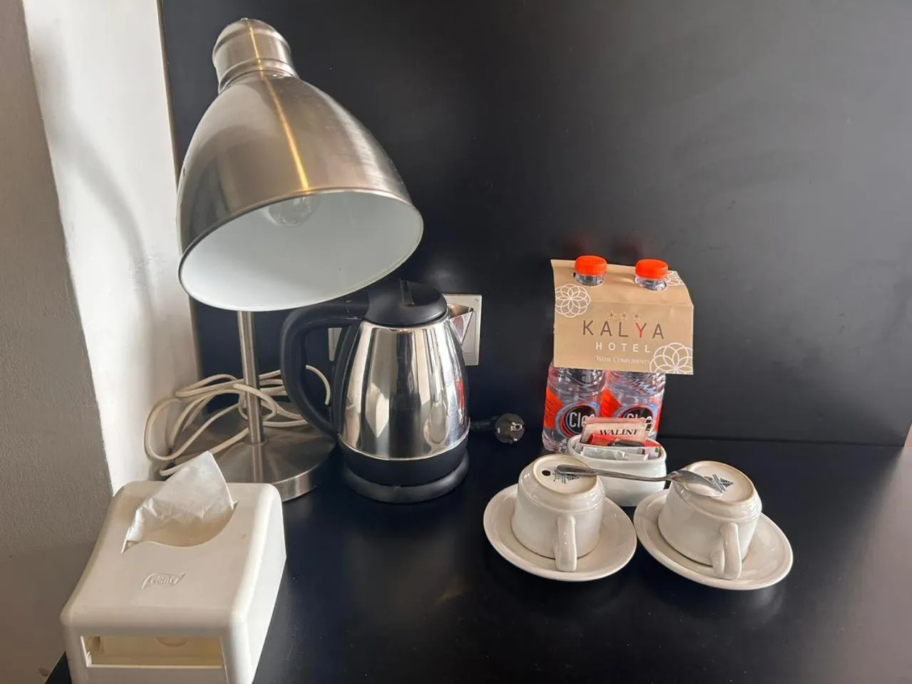 Coffee/tea facilities in Kalya Hotel Bandung Dago