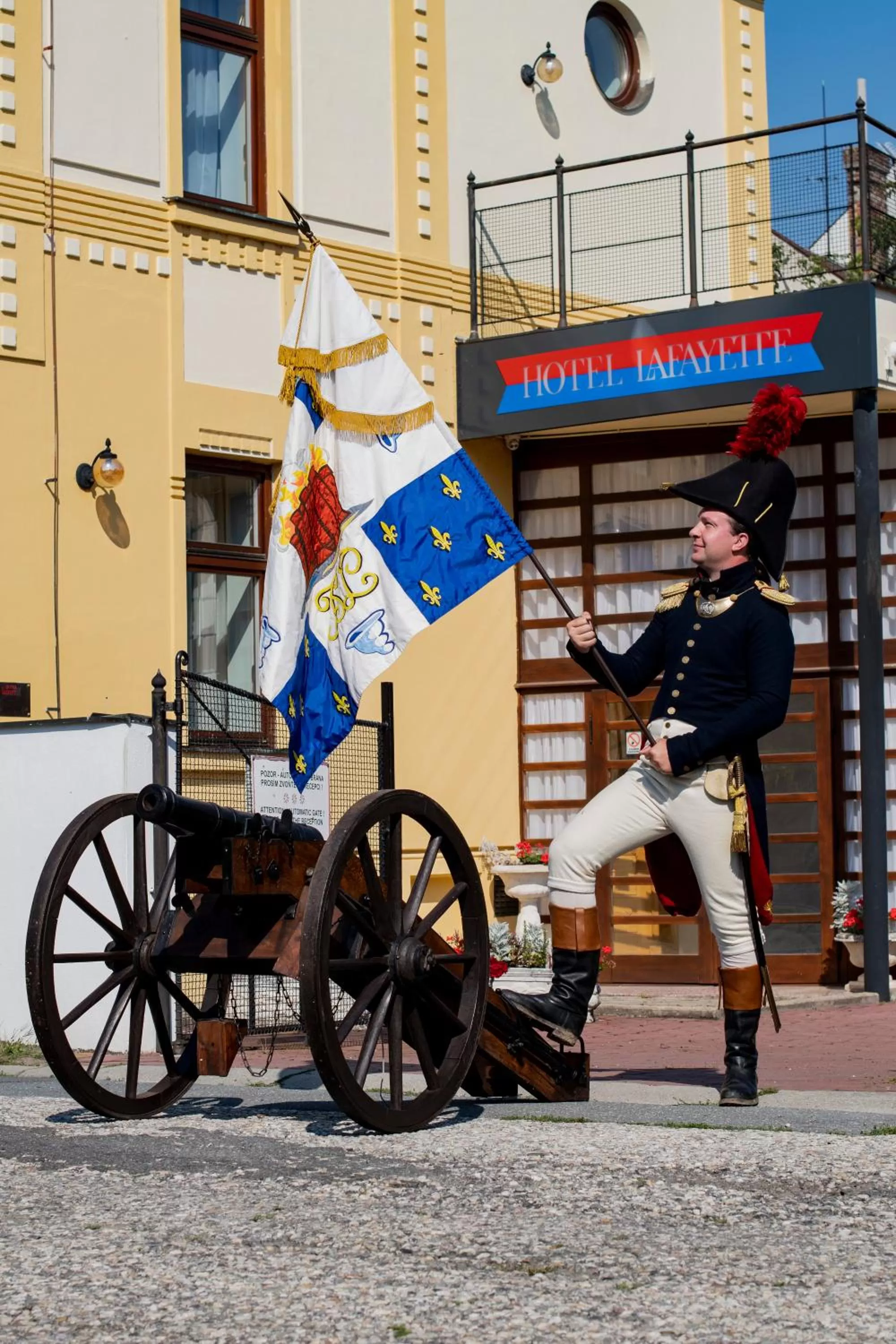 Facade/entrance in Lafayette